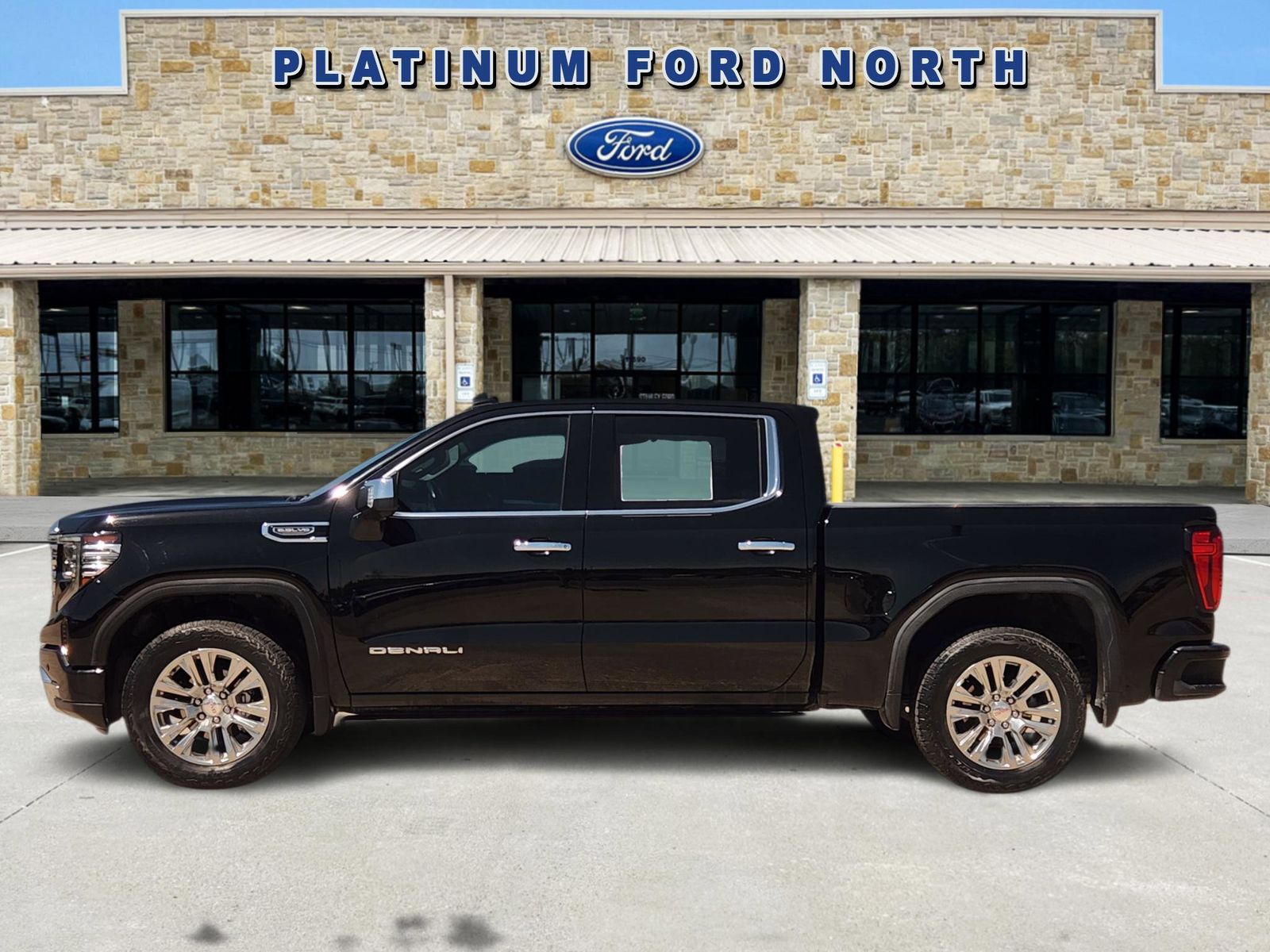 View vehicle photo 3