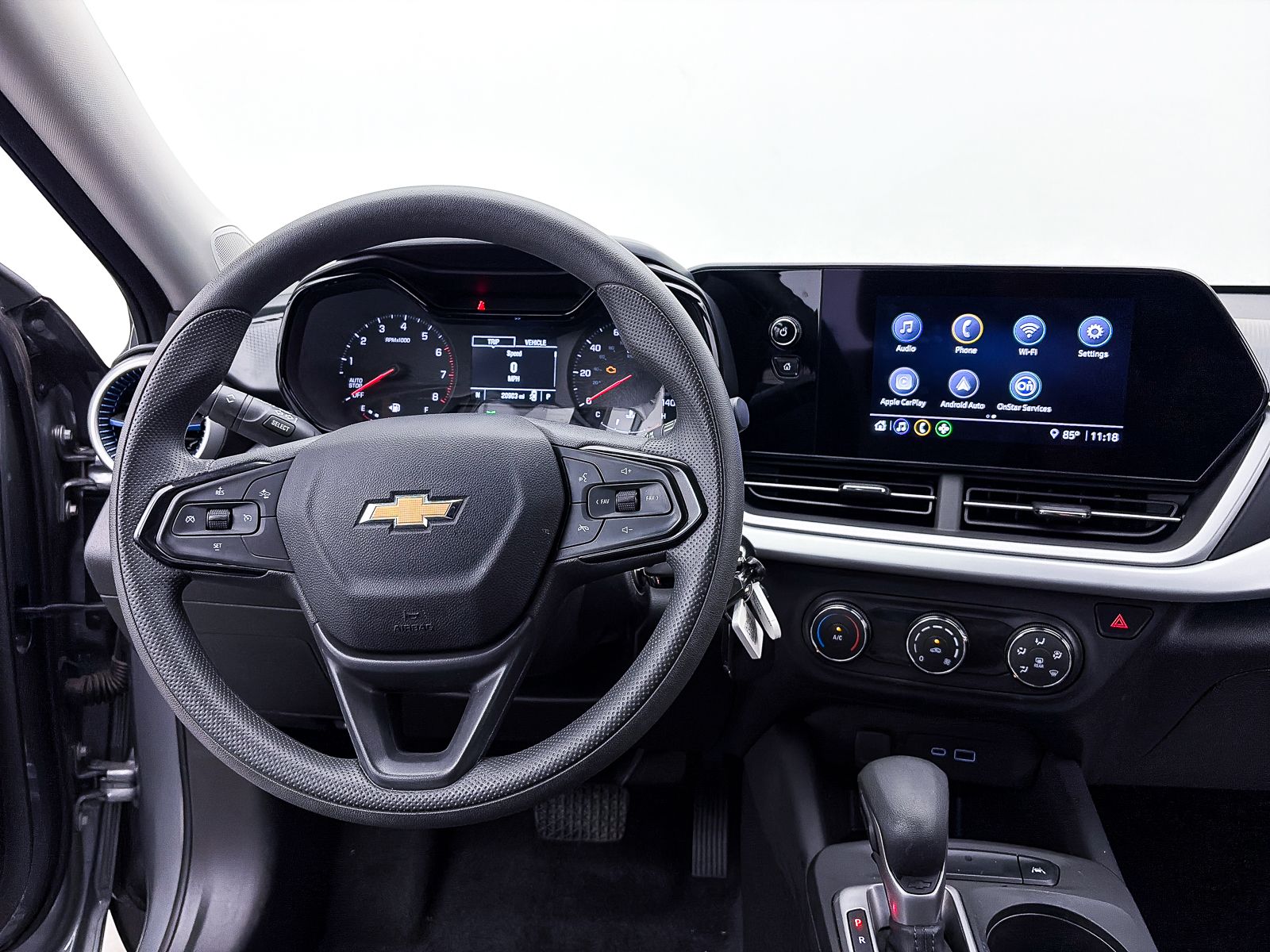 View vehicle photo 3