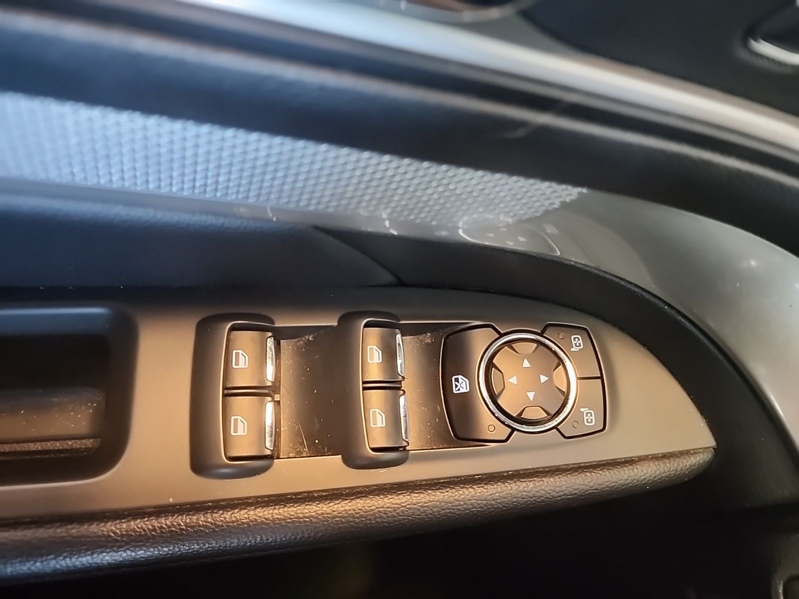Certified Used 2017 Blue Jeans Metallic Ford XLT image 23