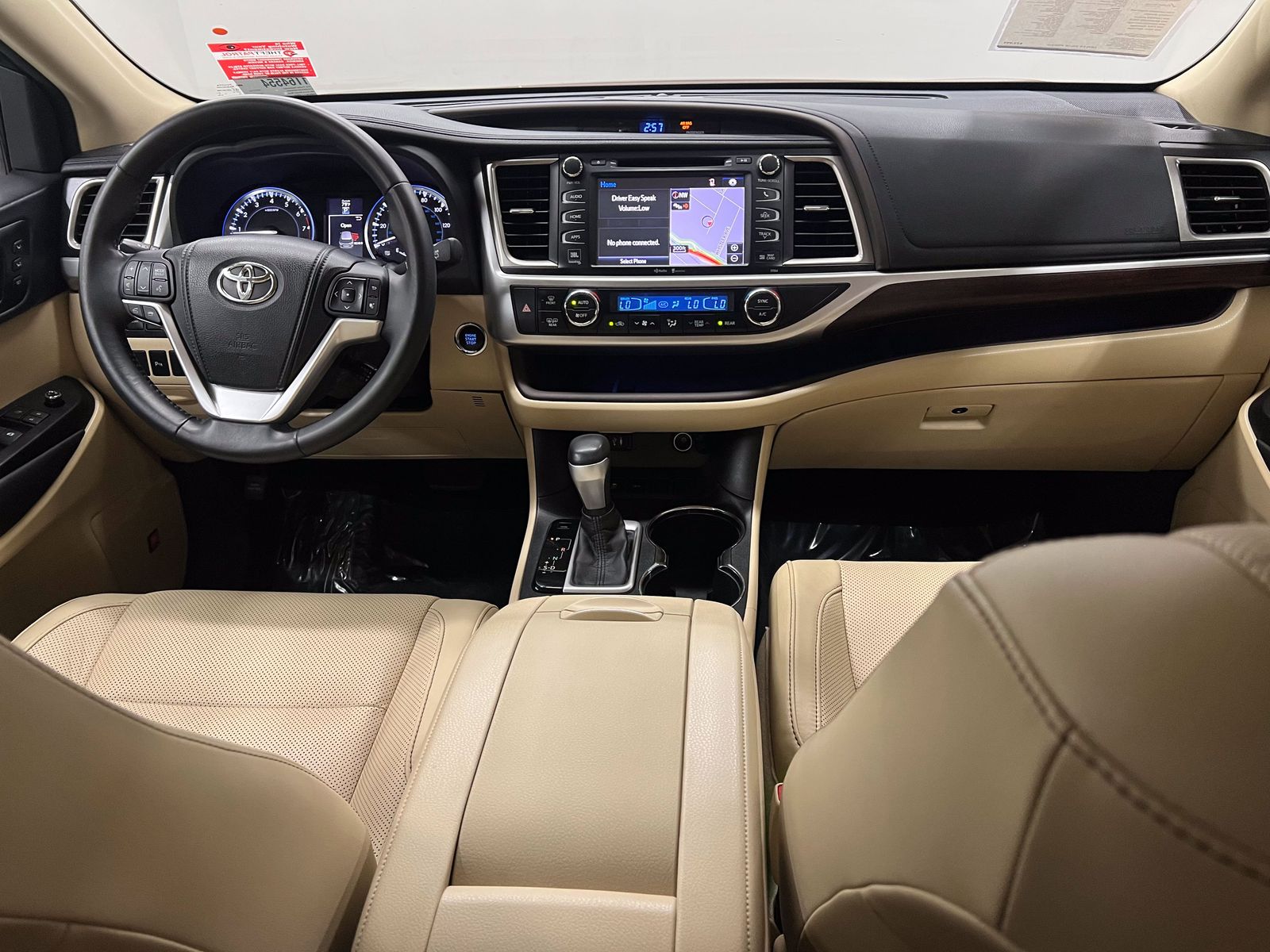 used 2015 Toyota Highlander car, priced at $22,388