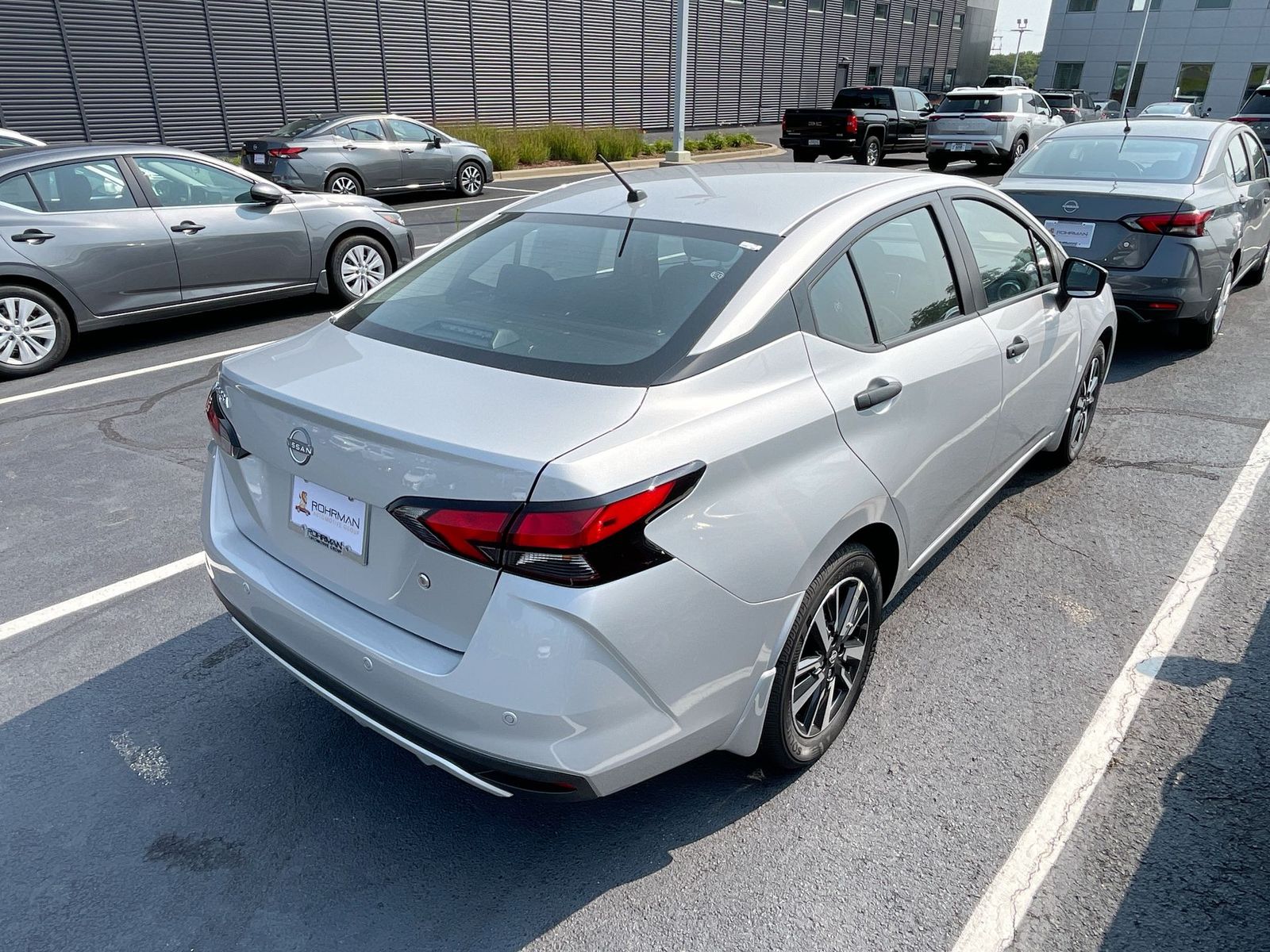 2024 Nissan Versa 1.6 S 35