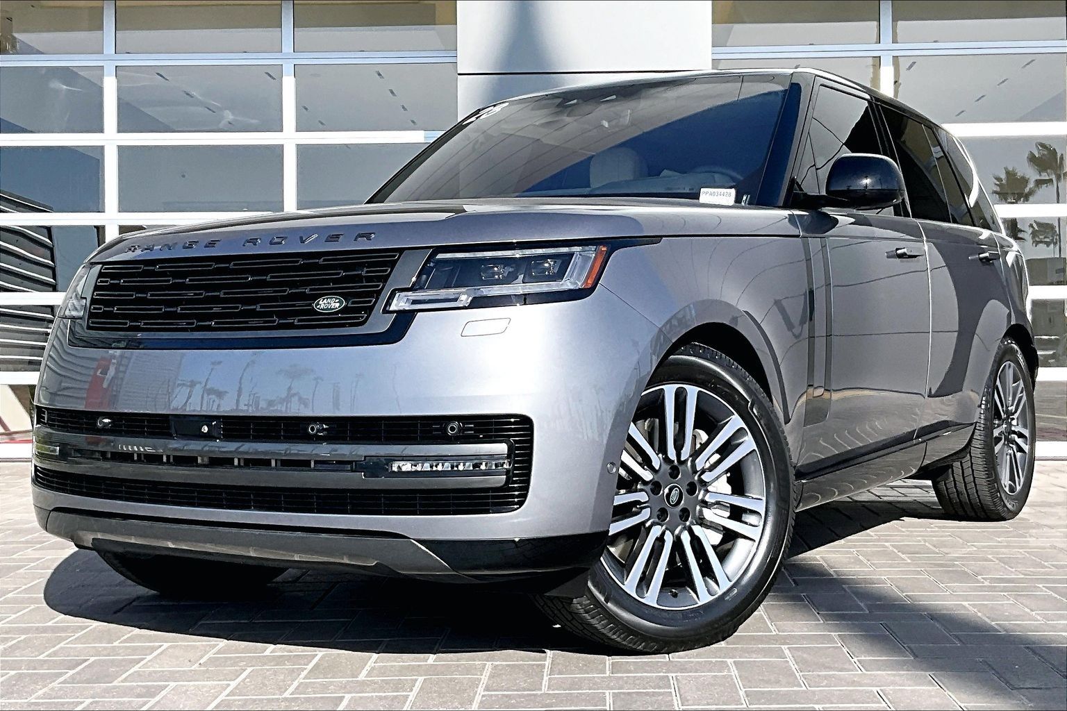 2023 Land Rover Range Rover P530 SE AWD