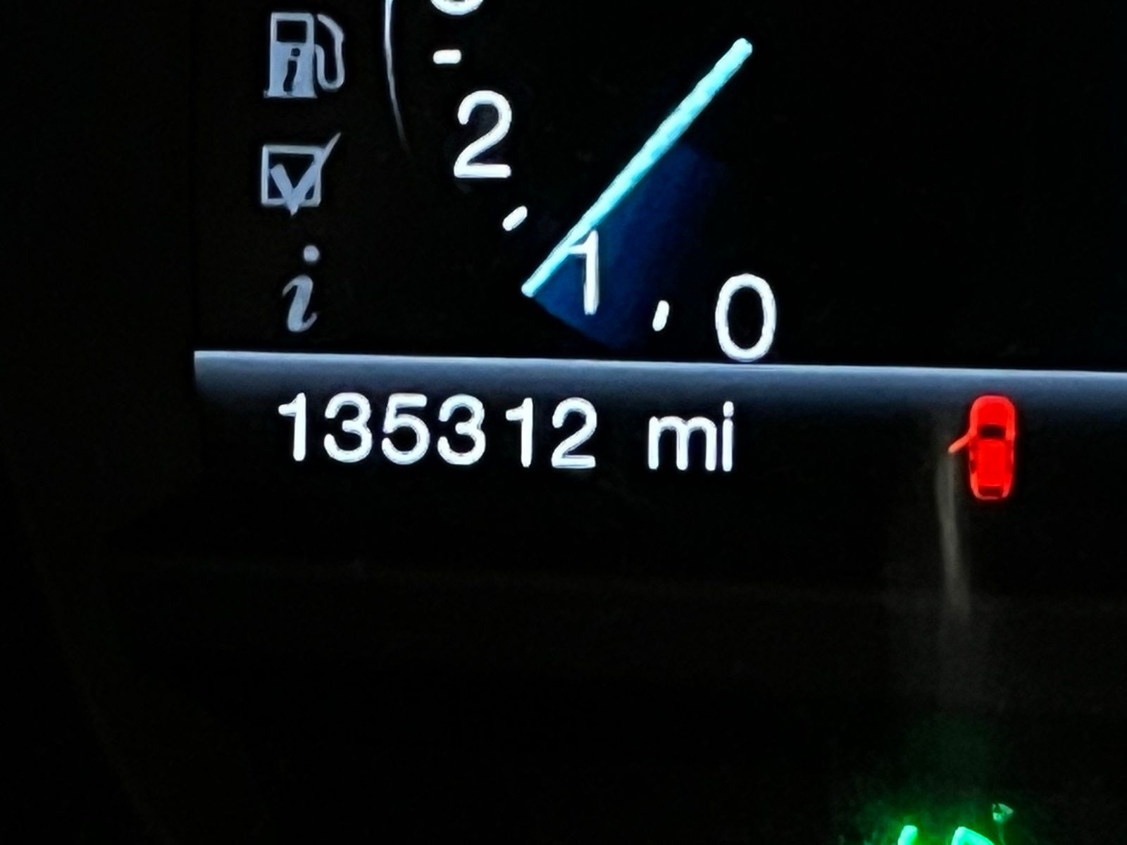 Thumbnail: 2012 Ford Explorer - 12