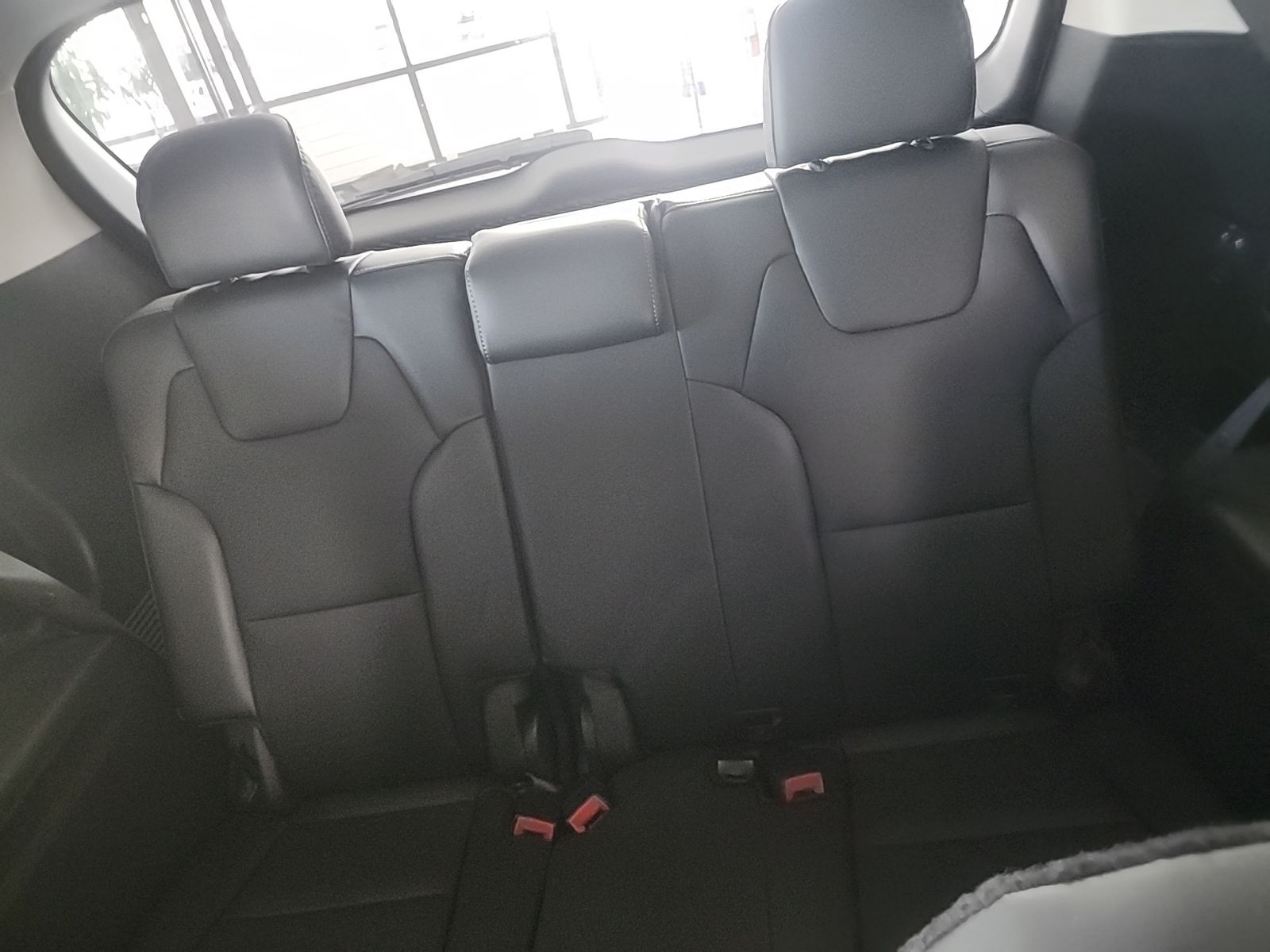 Used 2025 Everlasting Silver Kia S image 27