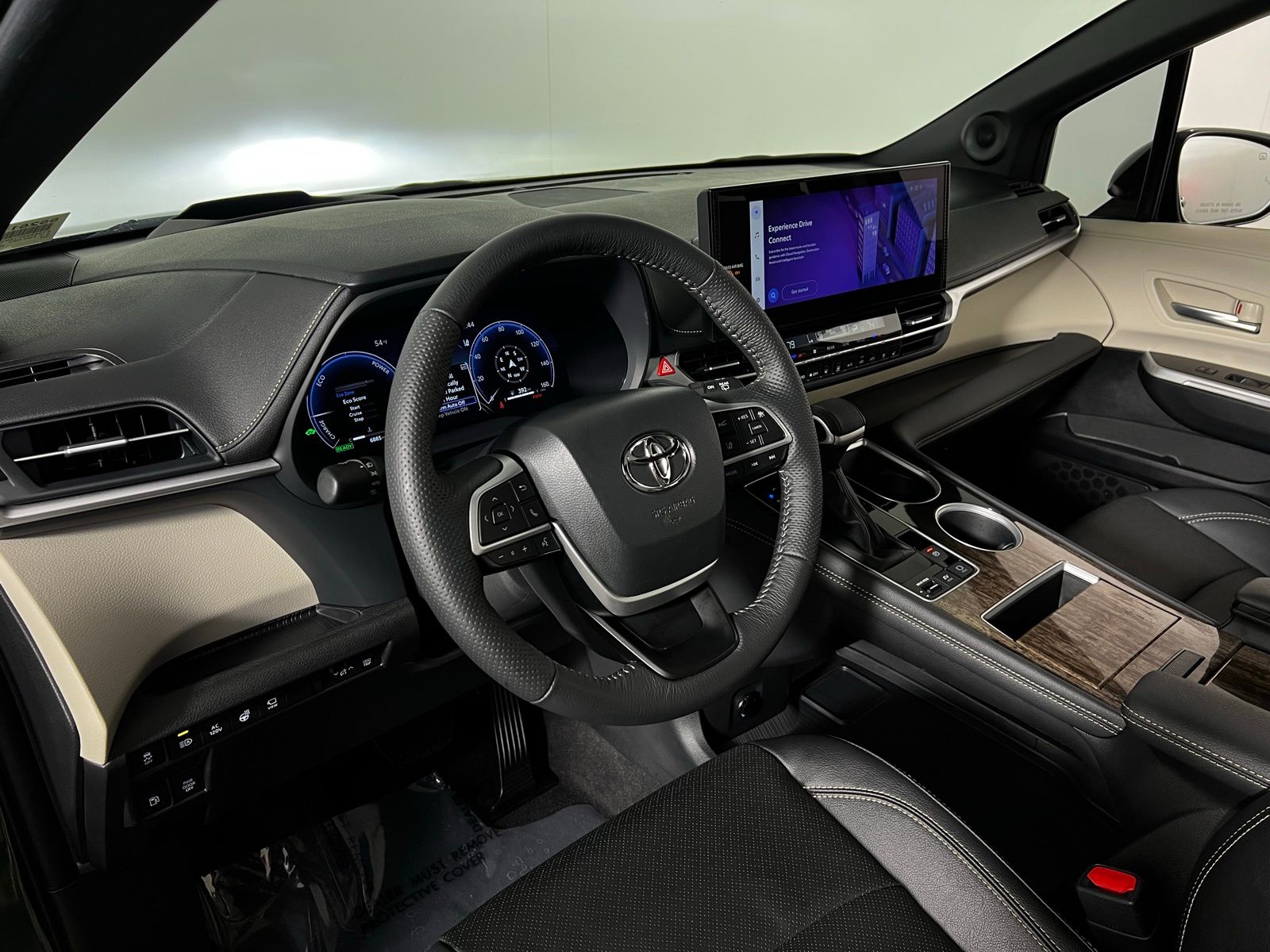 Thumbnail: 2025 Toyota Sienna - 12