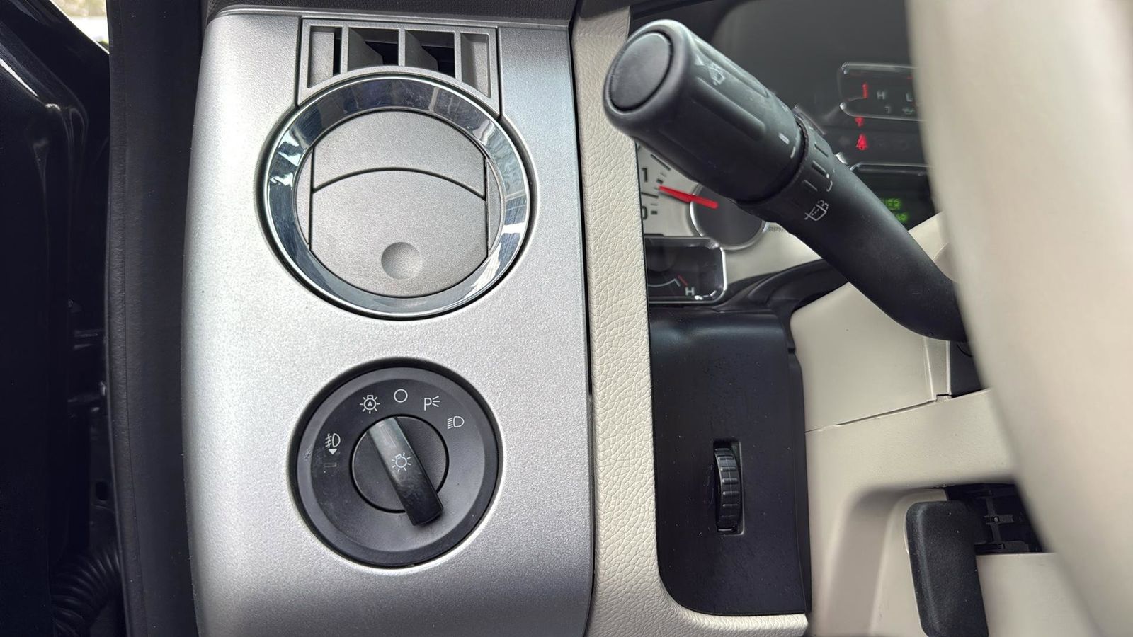 Used Car 2013 Ford Expedition  Limited For Sale Under $12,000 In Austin, Texas