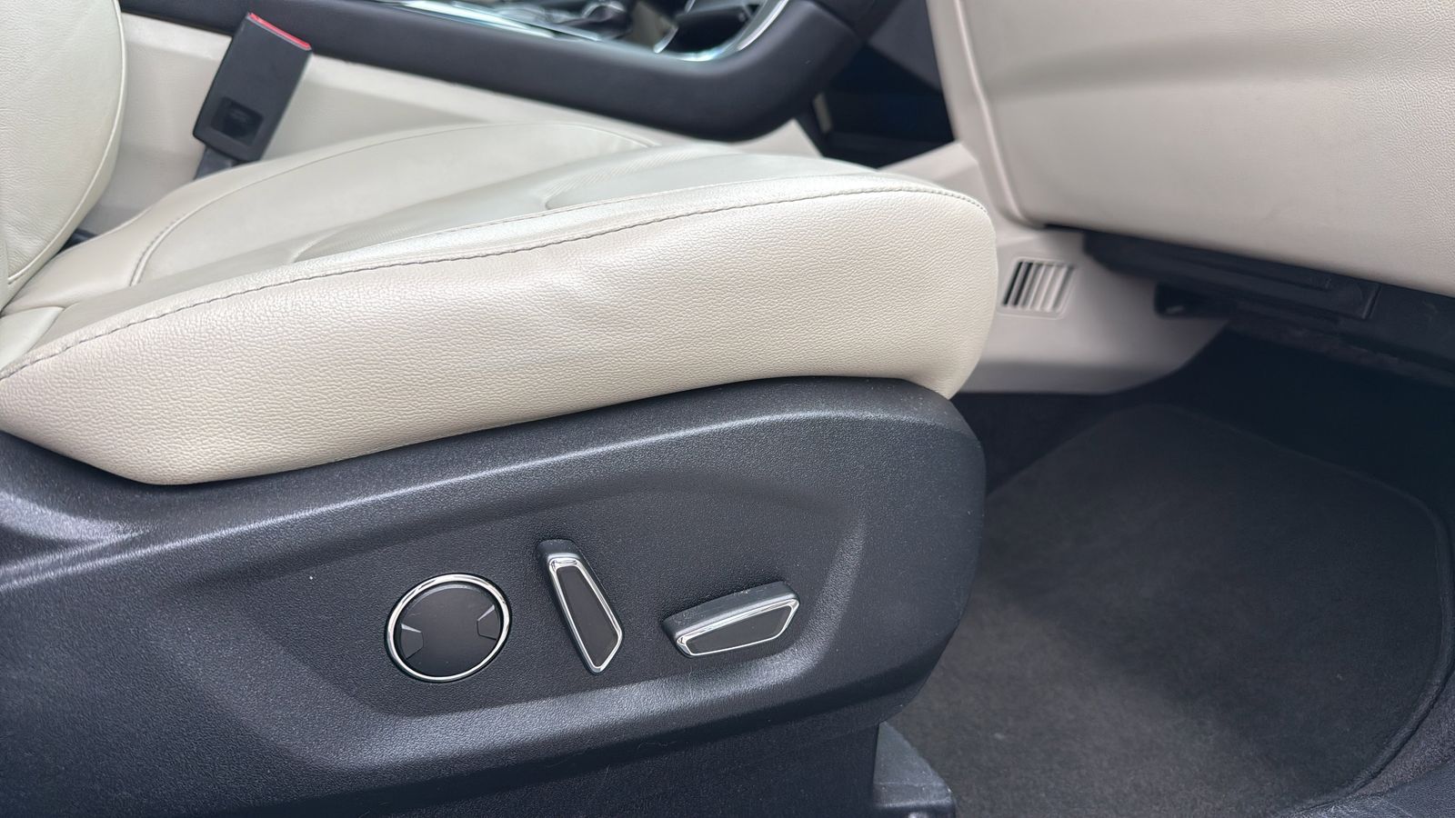 Used Car 2015 Ford Edge  Titanium For Sale Under $12,000 In Austin, Texas