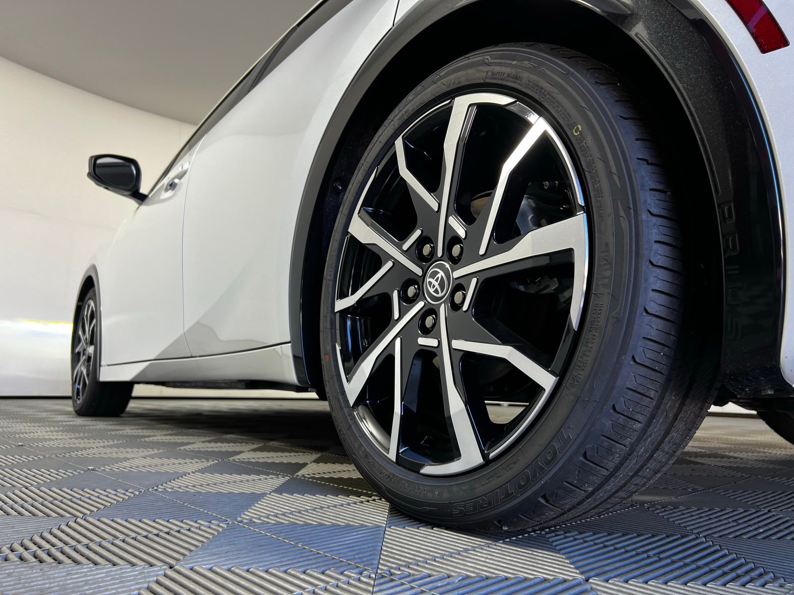 Thumbnail: 2026 Toyota Prius - 25