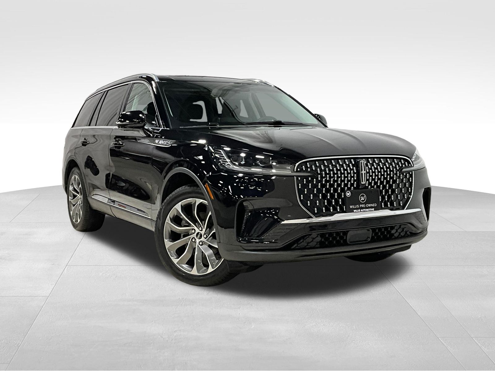 Infinite Black Metallic Clearcoat 2025 Lincoln Aviator SUV / Crossover All-Wheel Drive Automatic