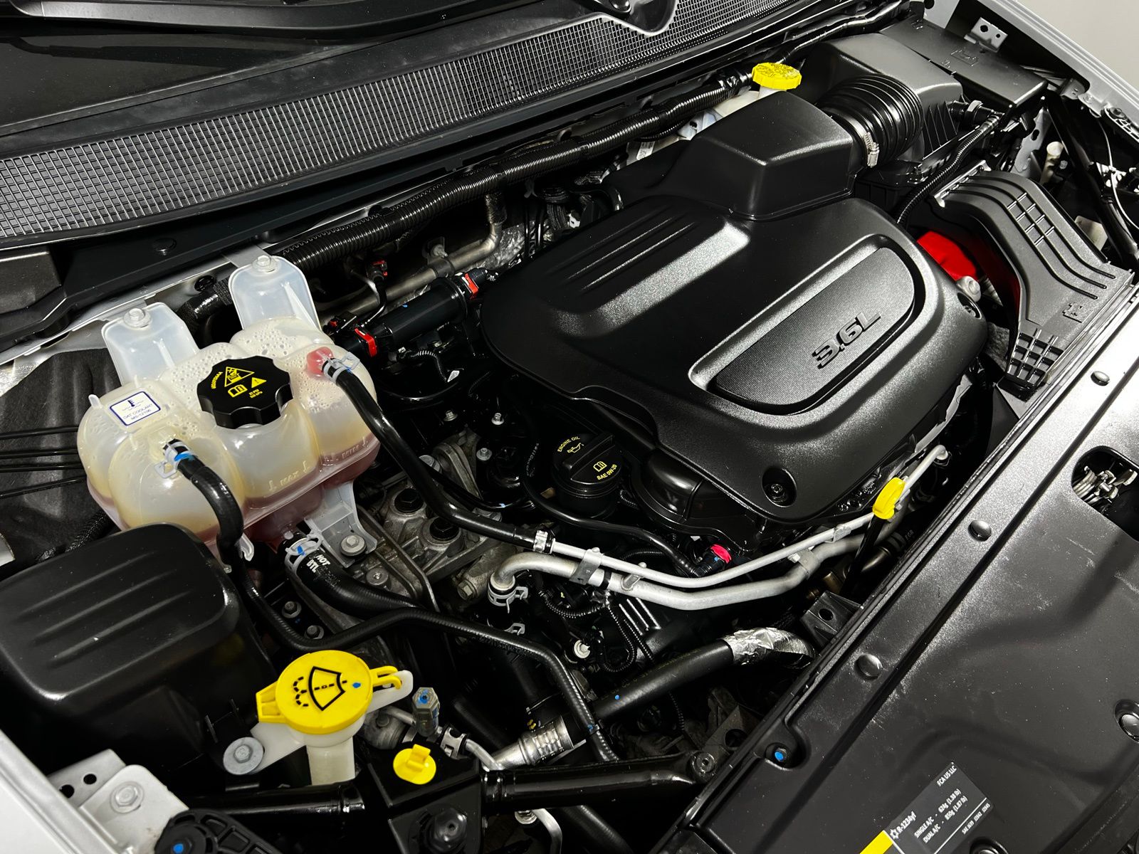 Thumbnail: 2024 Chrysler Pacifica - 10