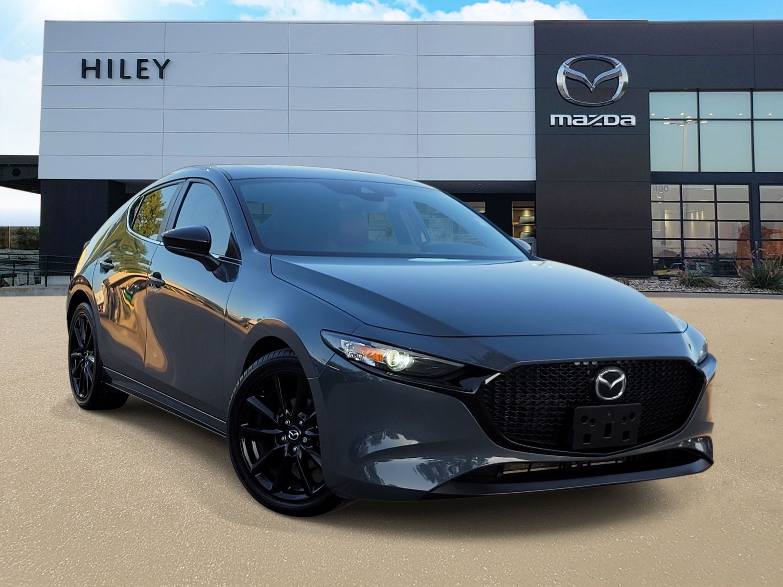 2022 Mazda MAZDA3 Carbon Edition
