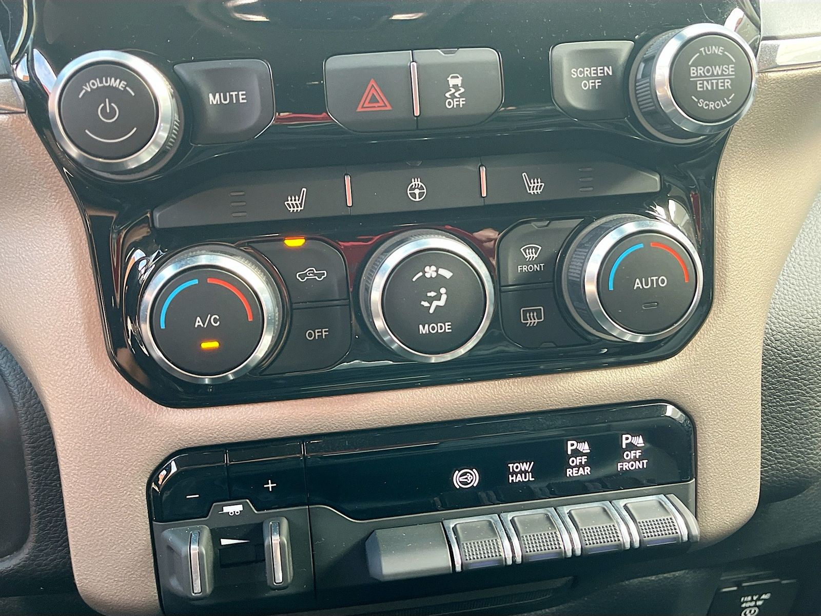 2021 RAM Ram 3500 Pickup Laramie - Photo 16