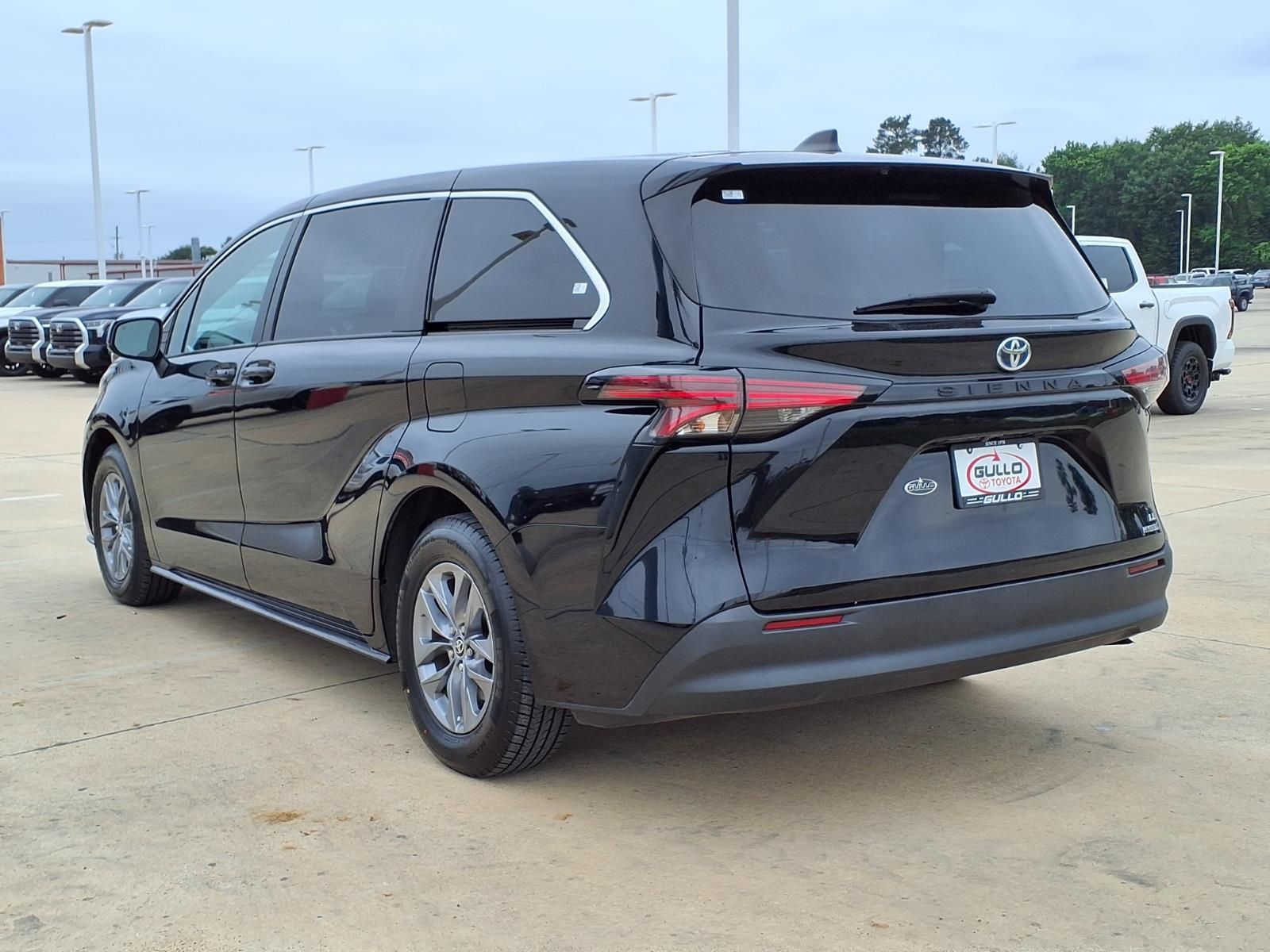 2022 Toyota Sienna LE Black at Joe Myers Mazda Kia