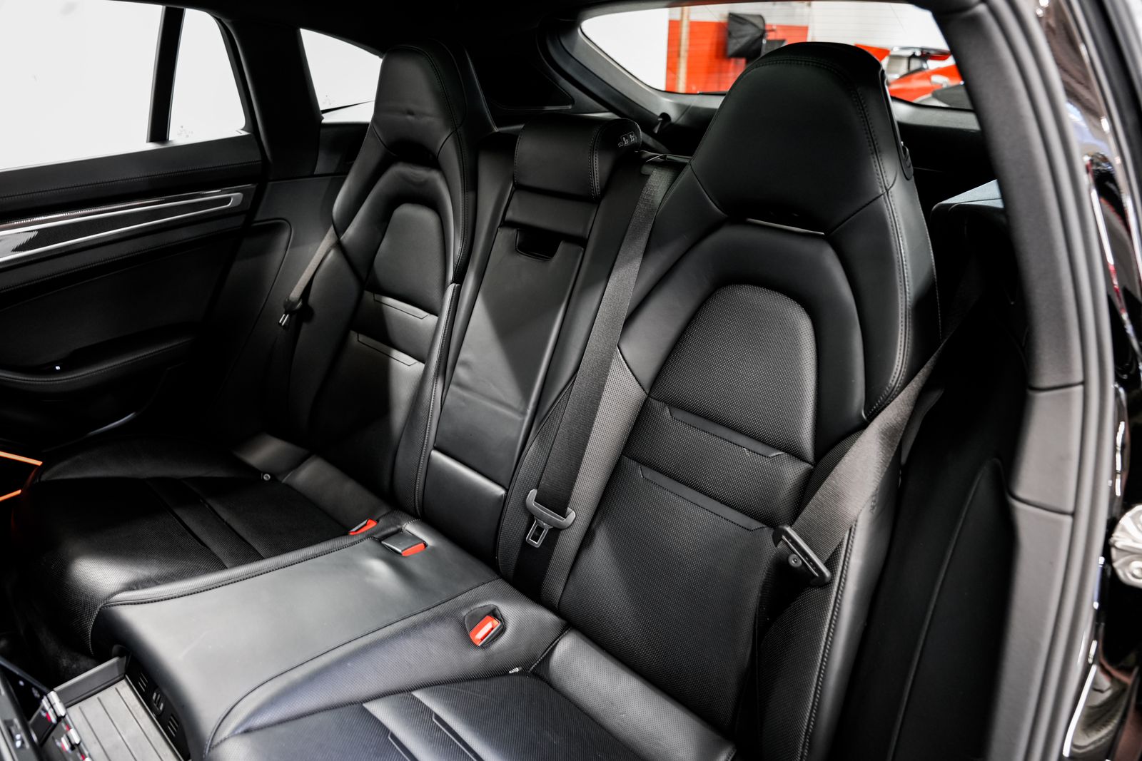 2018 Porsche Panamera Sport Turismo 4S — photo 36