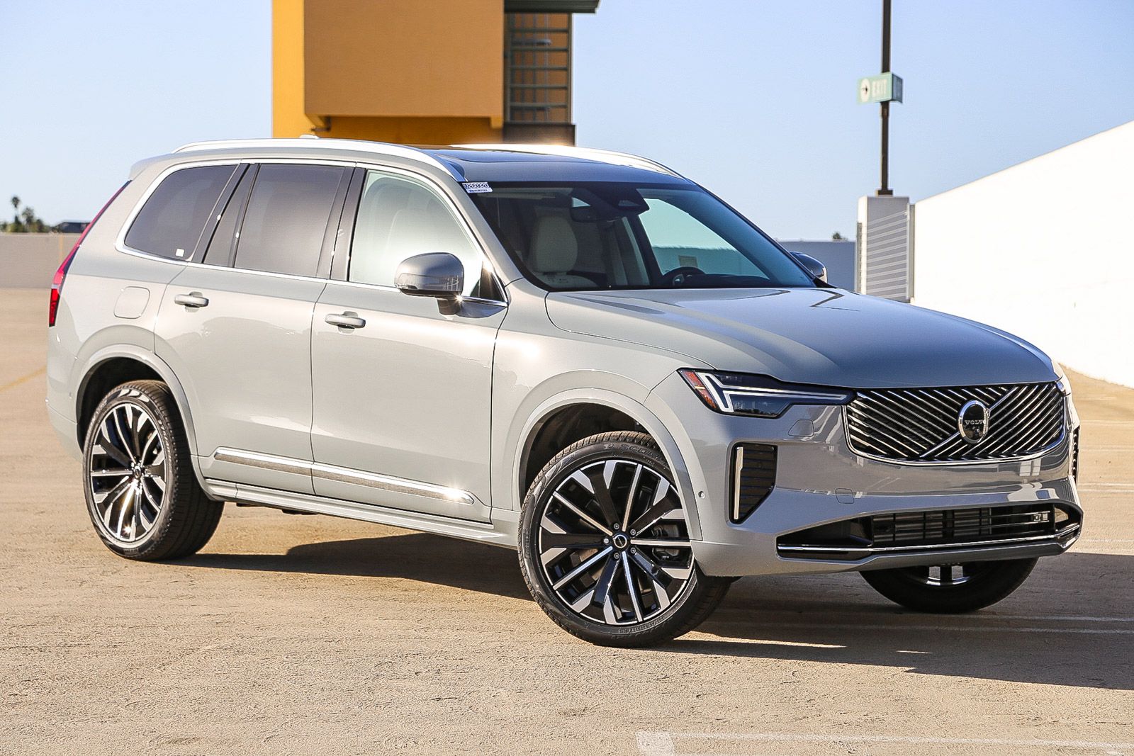 2026 Volvo XC90 Plug-In Hybrid T8 Ultra