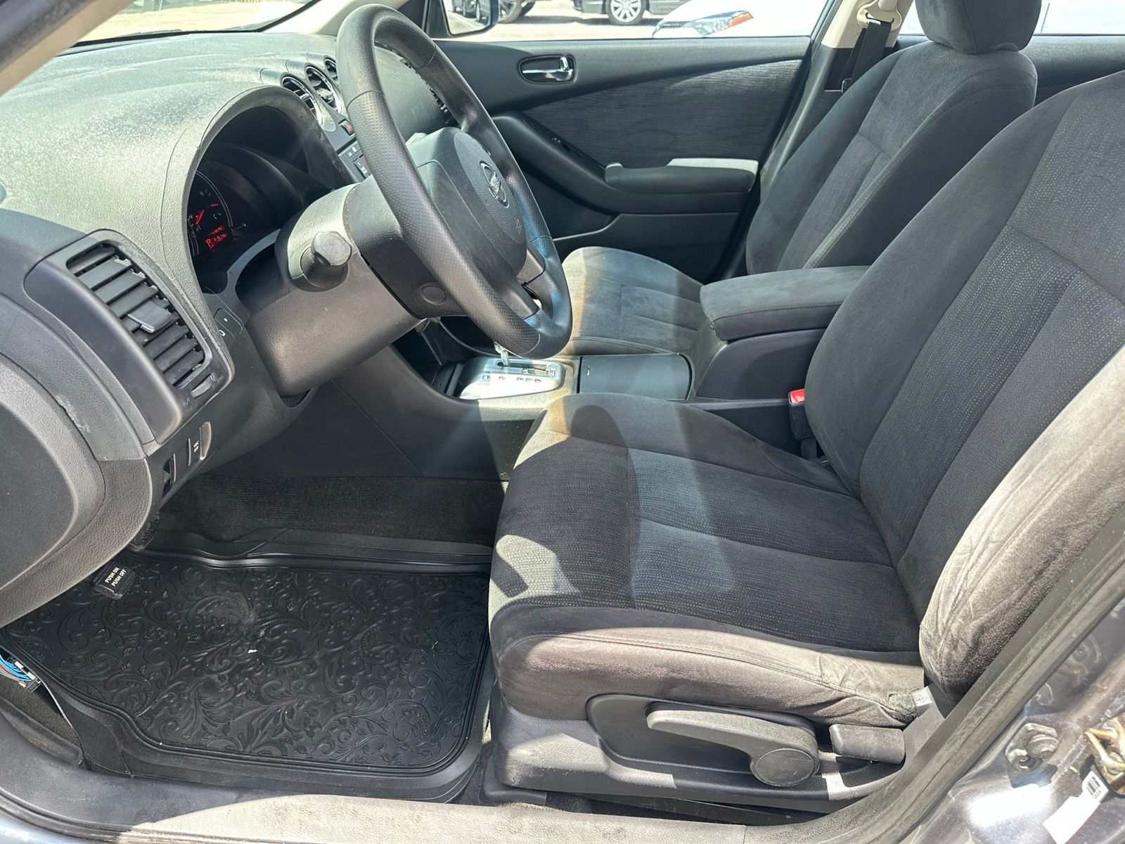 Used Car 2010 Nissan Altima  2.5 S For Sale Under $10,000 In Austin, Texas