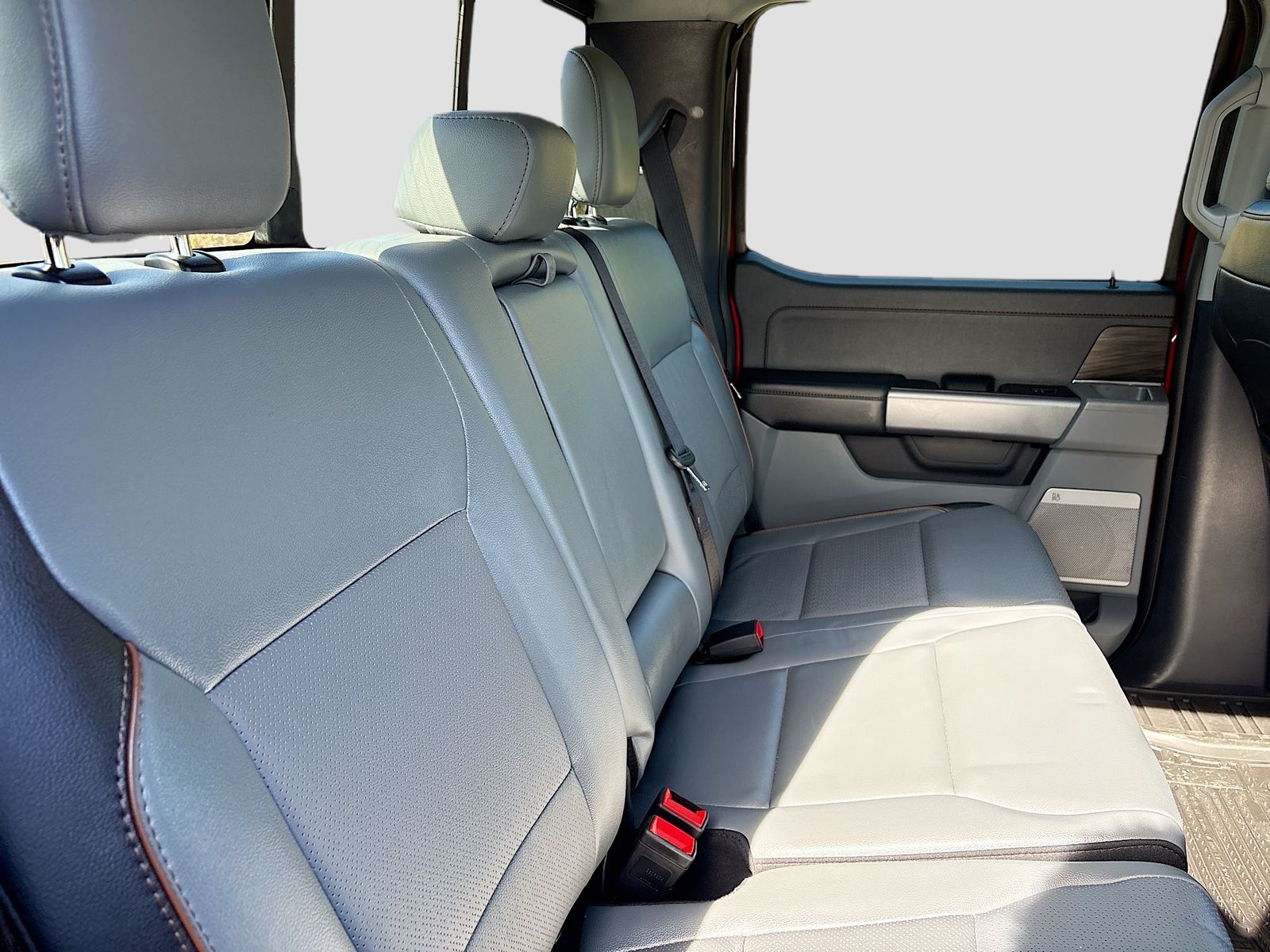 Used 2024 Red Ford Lariat image 27