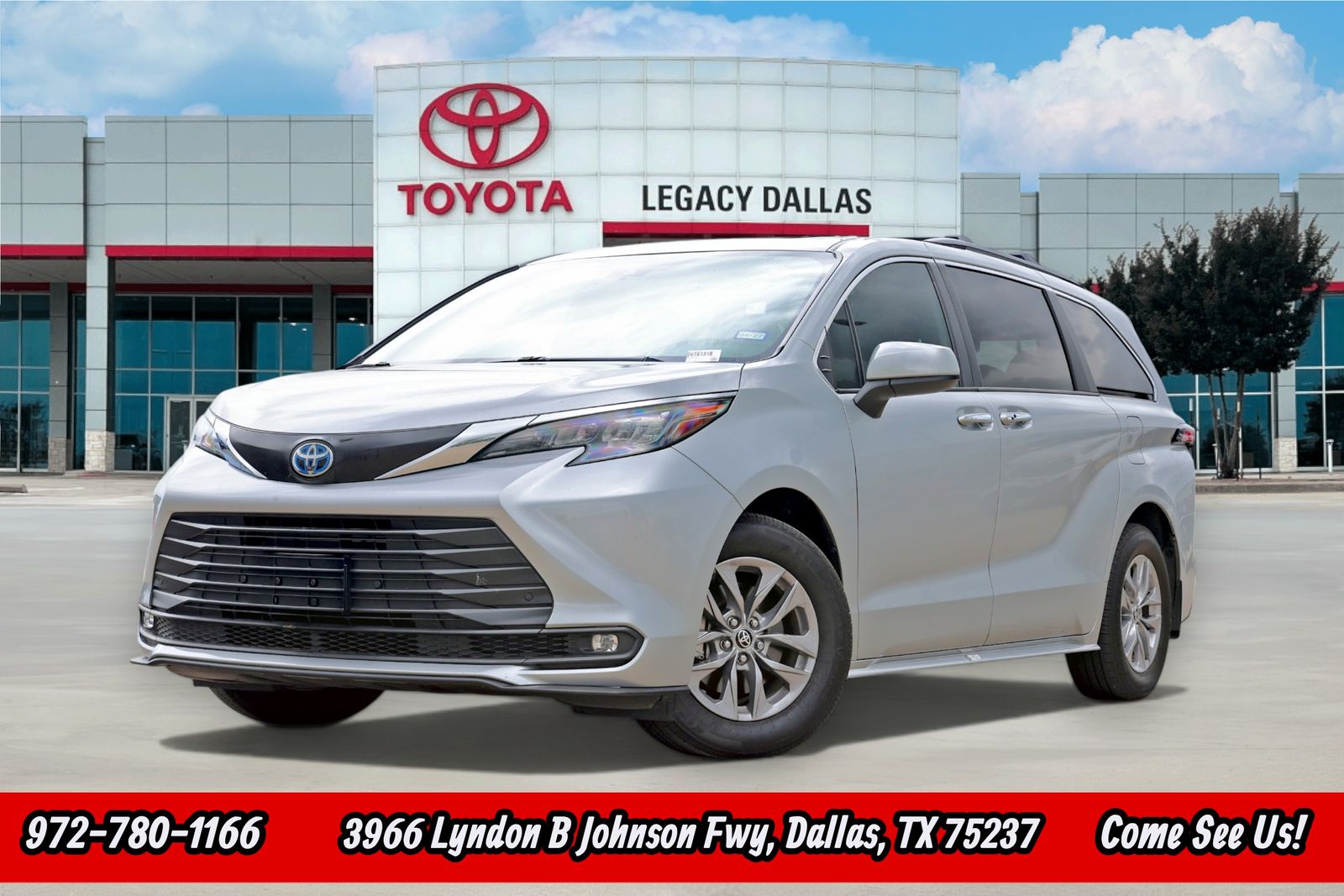 Celestial Silver Metallic 2025 Toyota Sienna XLE 7-Passenger FWD Minivan Front-Wheel Drive Continuously Variable Transmission