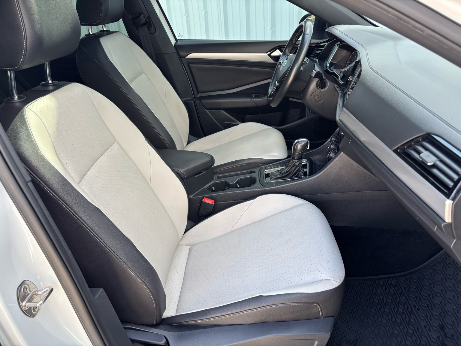 Used Car 2020 Volkswagen Jetta  R-line For Sale Under $15,000 In Austin, Texas