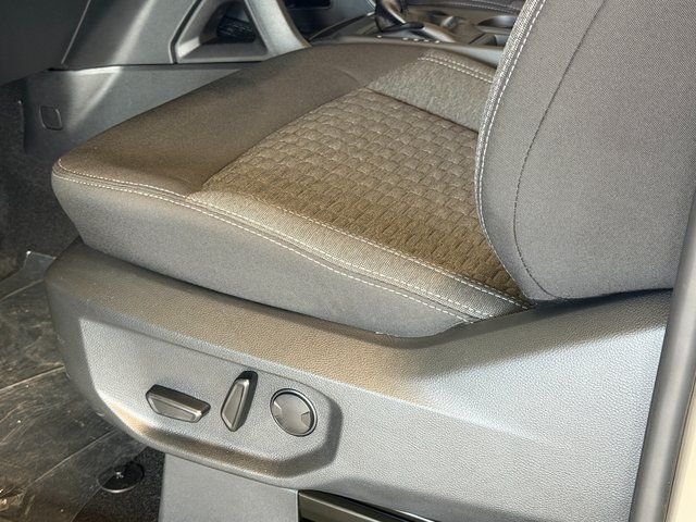 New 2026 Marsh Gray Ford XLT image 21