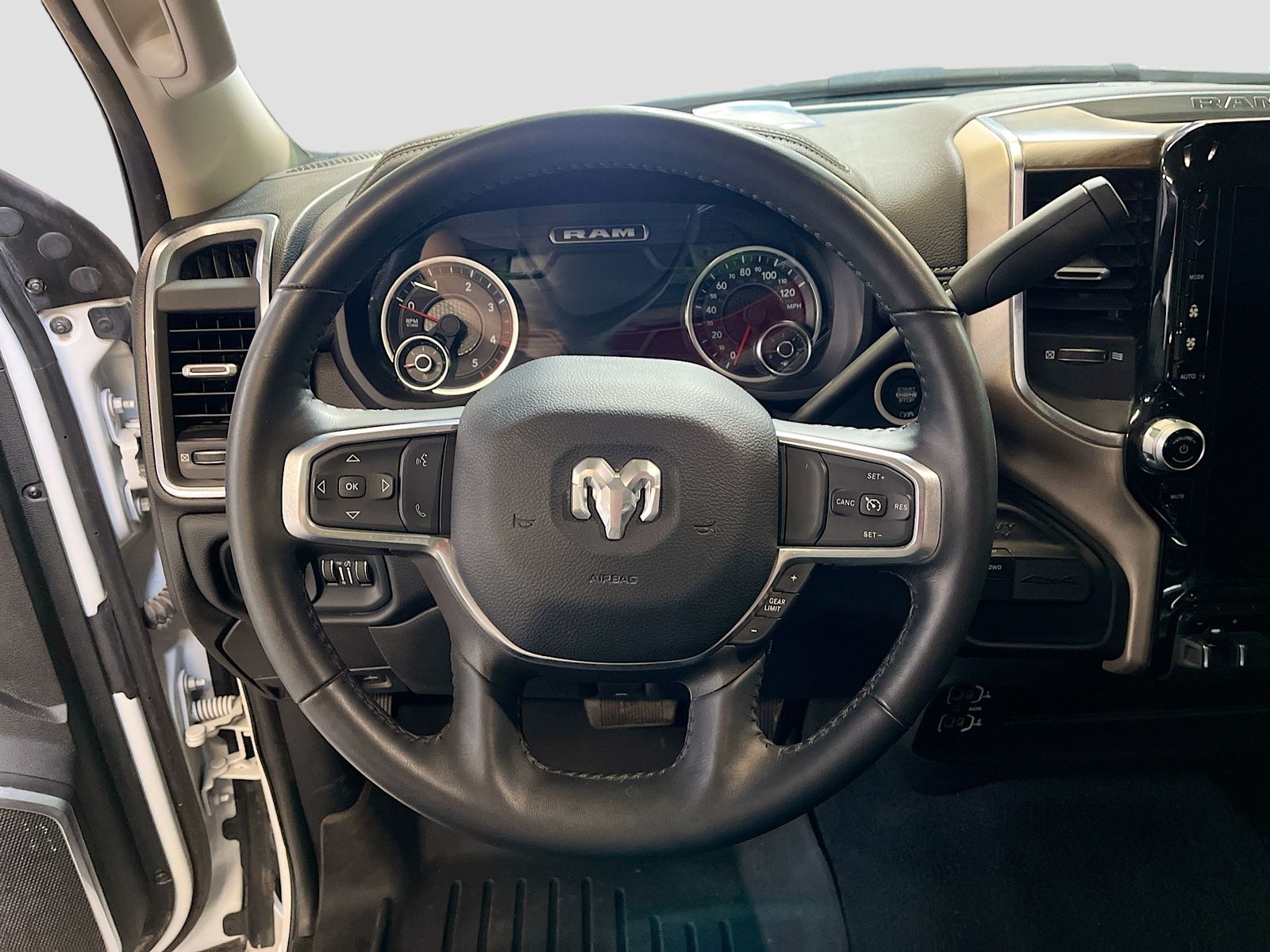 Used 2024 White Ram Laramie image 11