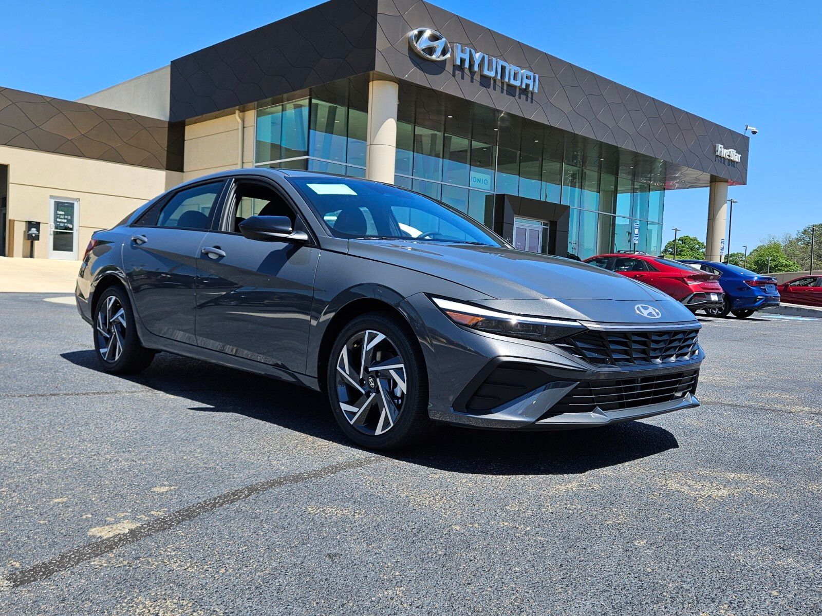 Ecotronic Gray Pearl 2025 Hyundai Elantra Hybrid SEL Sport FWD Sedan Front-Wheel Drive 6-Speed Dual Clutch