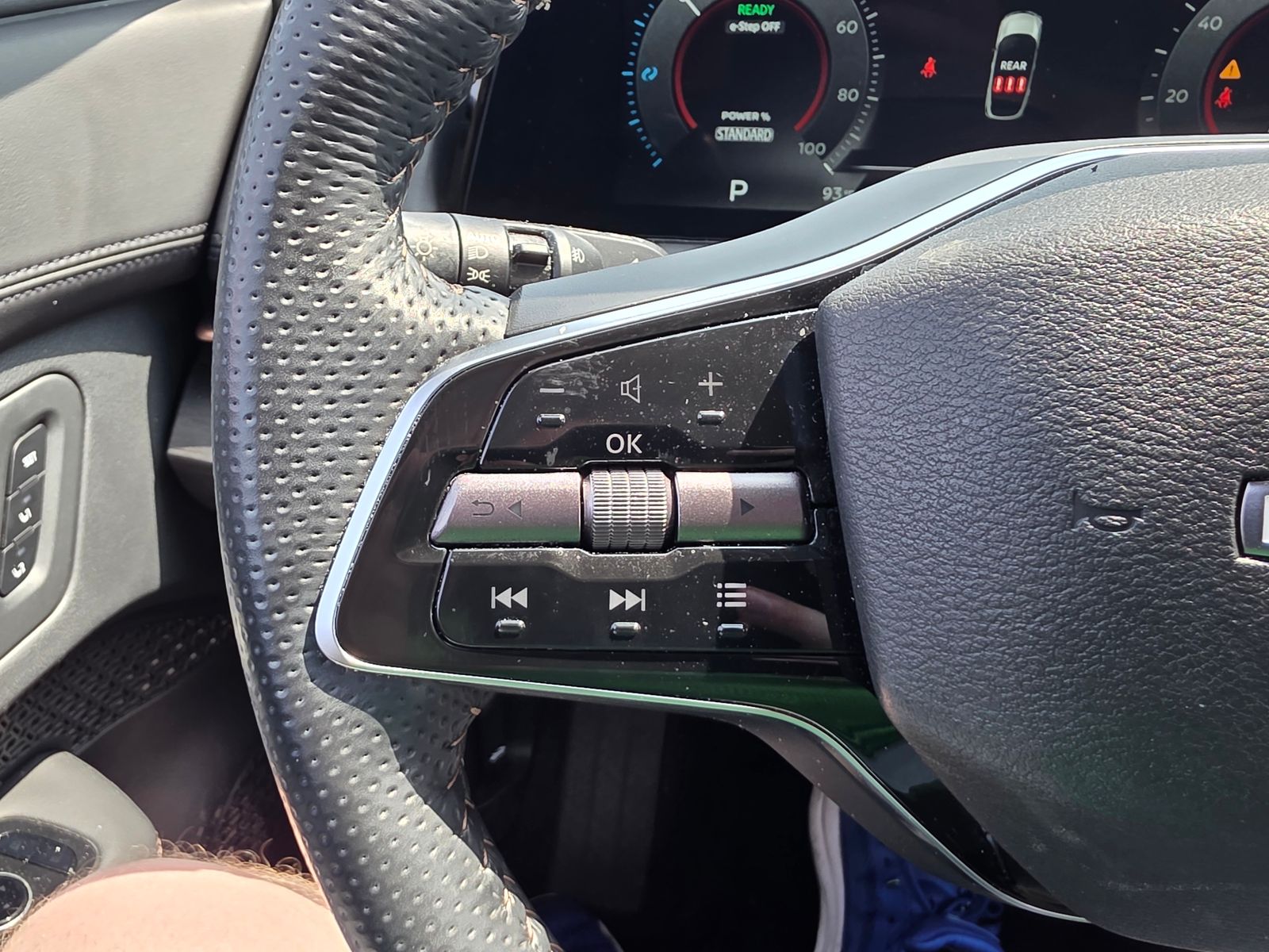 Used 2024  Nissan EVOLVE+ e-4ORCE image 24