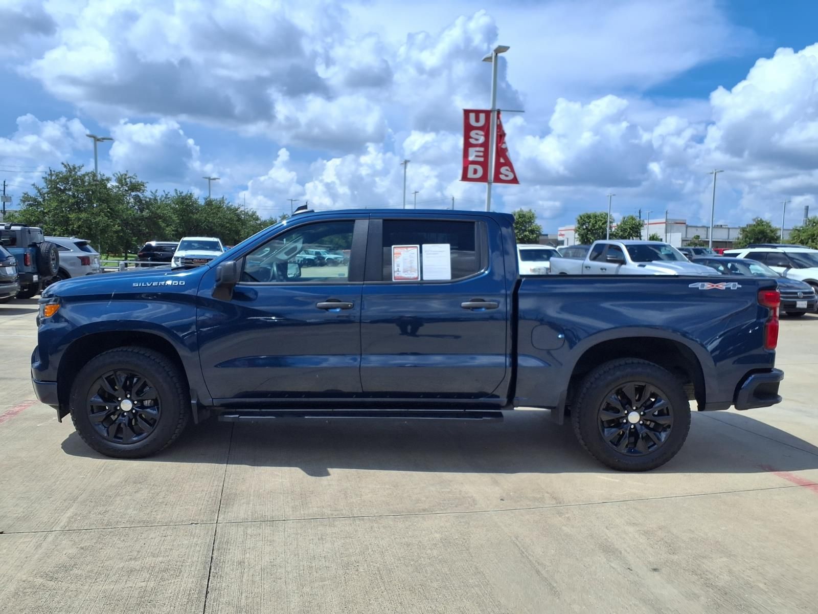2023 Chevrolet Silverado 1500 Custom - 8