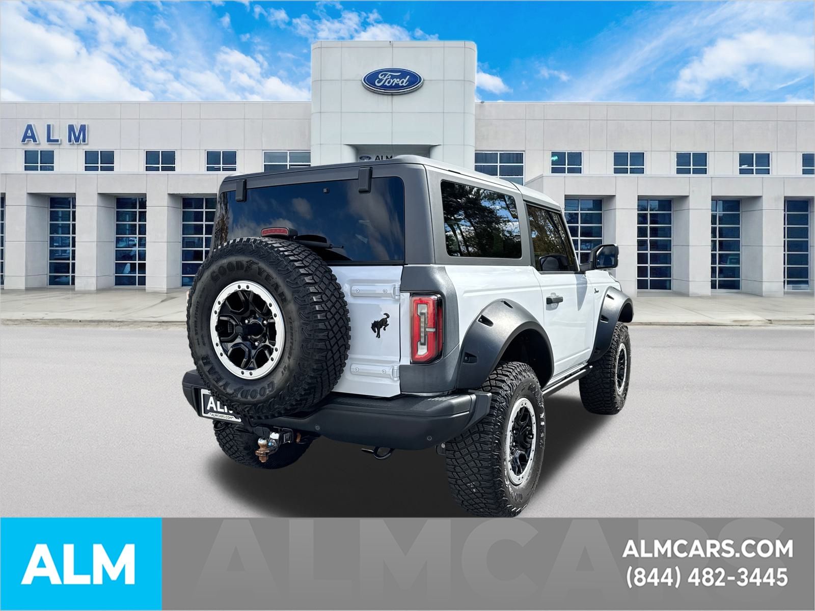 Used 2024 White Ford Badlands image 5