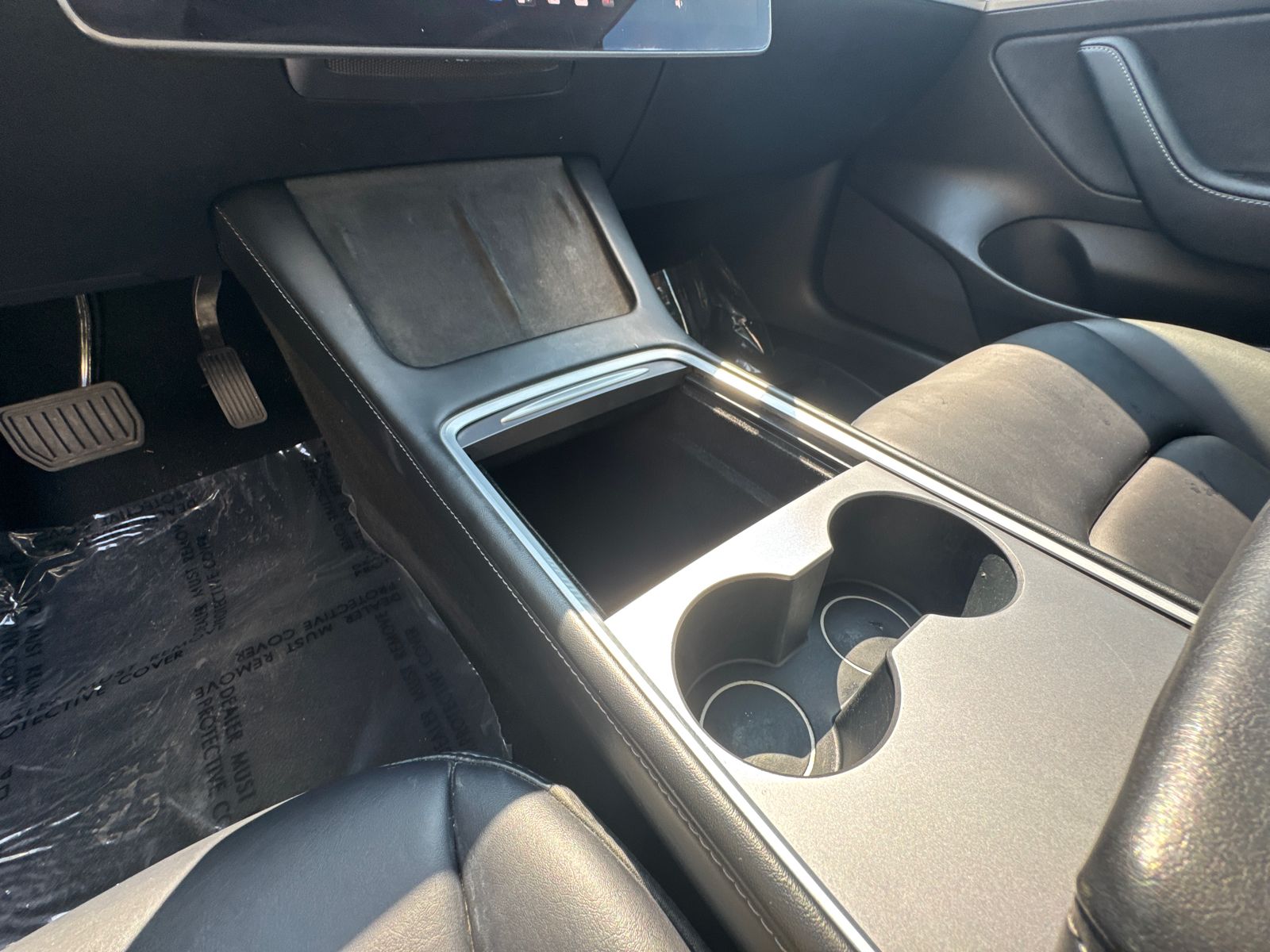 Used 2023 Pearl White Multi-Coat Tesla Base image 29
