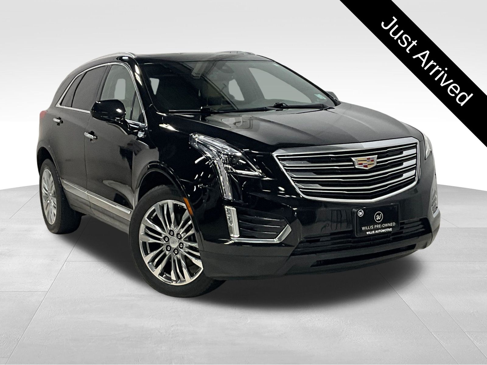 Stellar Black Metallic 2017 Cadillac XT5 SUV / Crossover Four-Wheel Drive 8-Speed Automatic