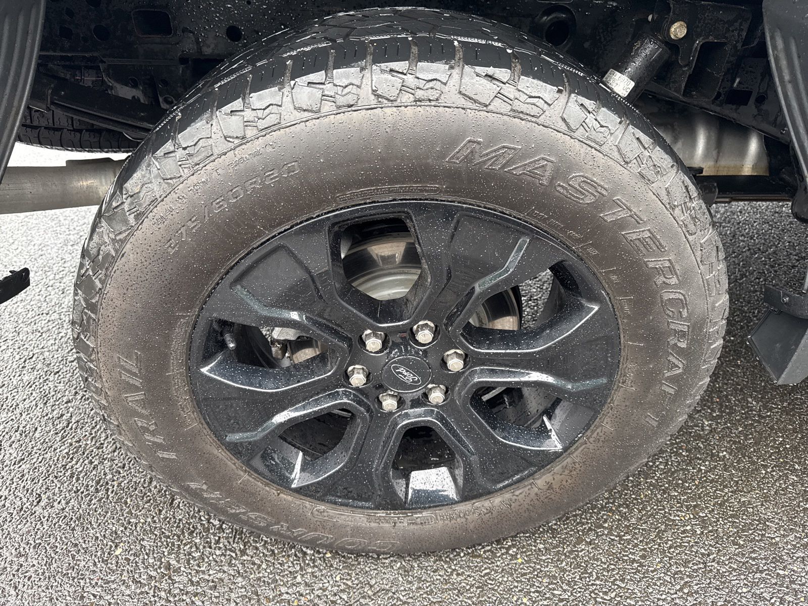 Certified Used 2023 Carbonized Gray Metallic Ford Lariat image 29