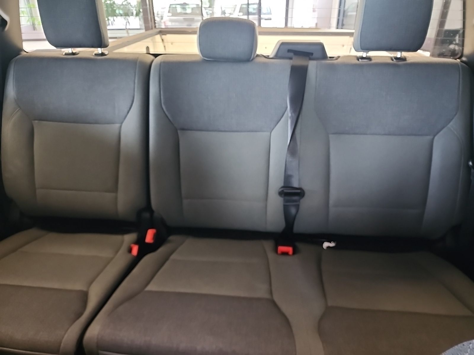 Used 2025 Oxford White Ford XLT image 30