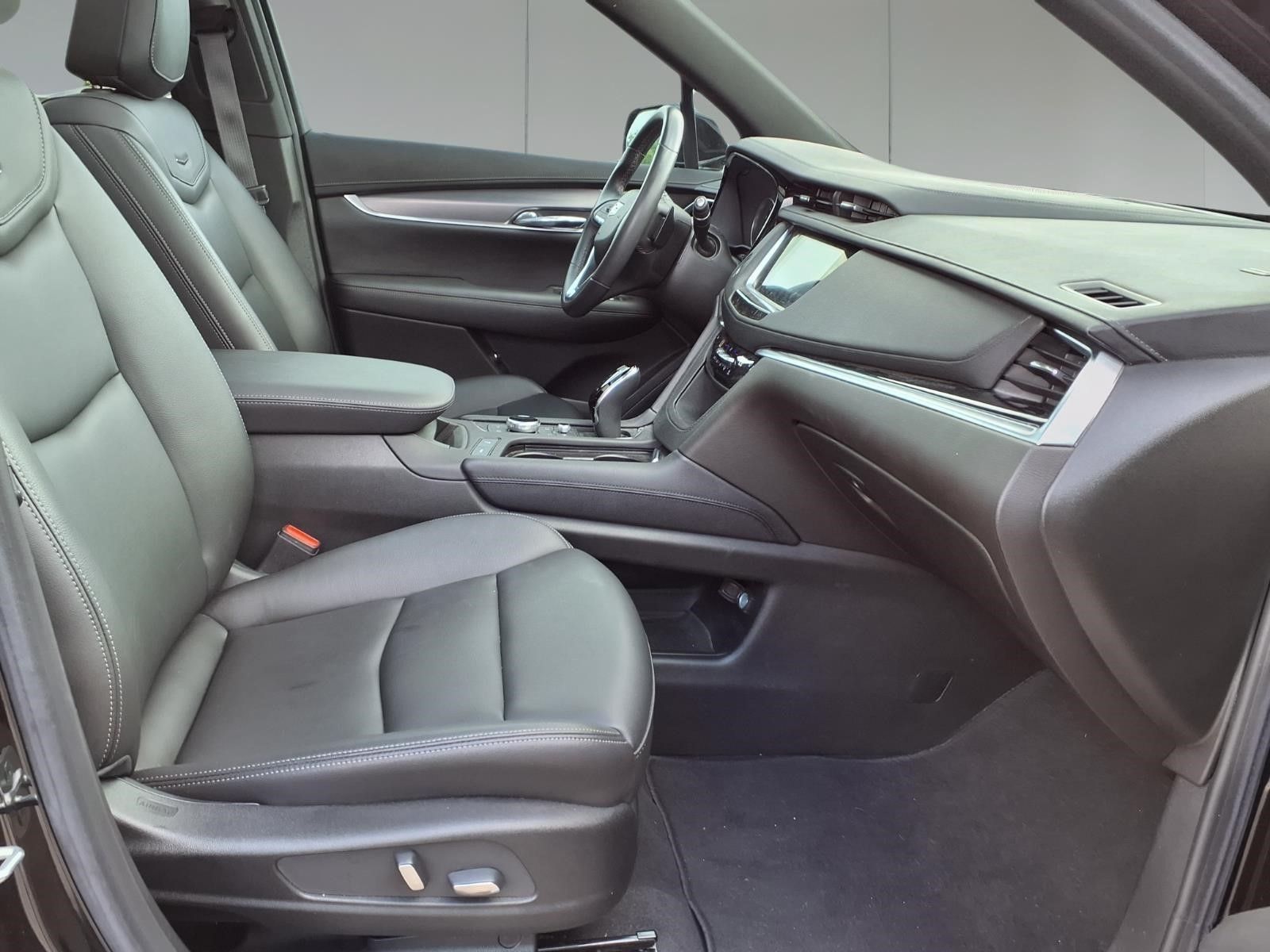 2024 Cadillac XT6 Luxury Black at Bayway Cadillac Southwest