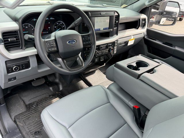 New 2026 Oxford White Ford XL image 21
