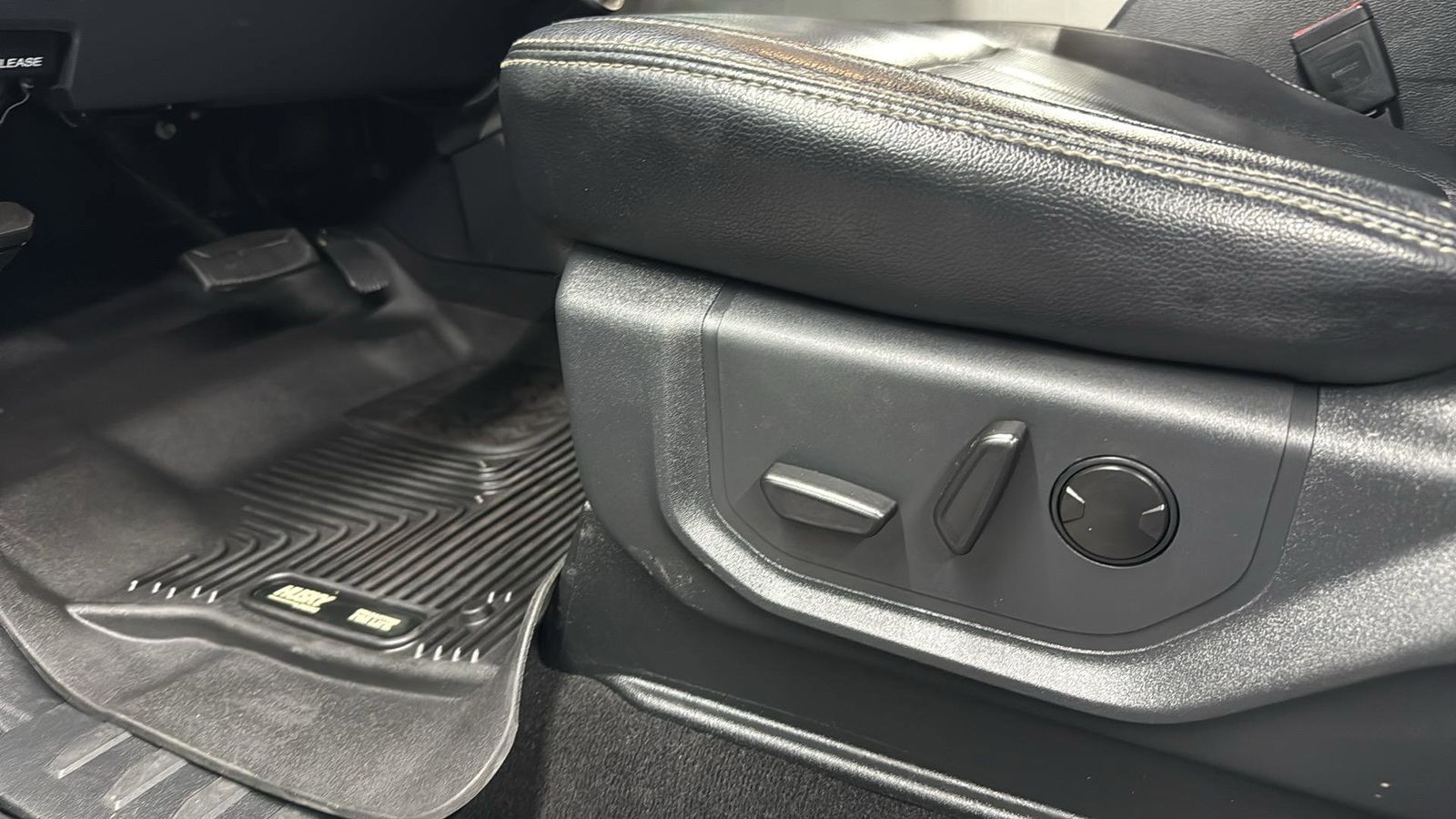 Used Car 2022 Ford F-350sd  Lariat For Sale Under $60,000 In Austin, Texas