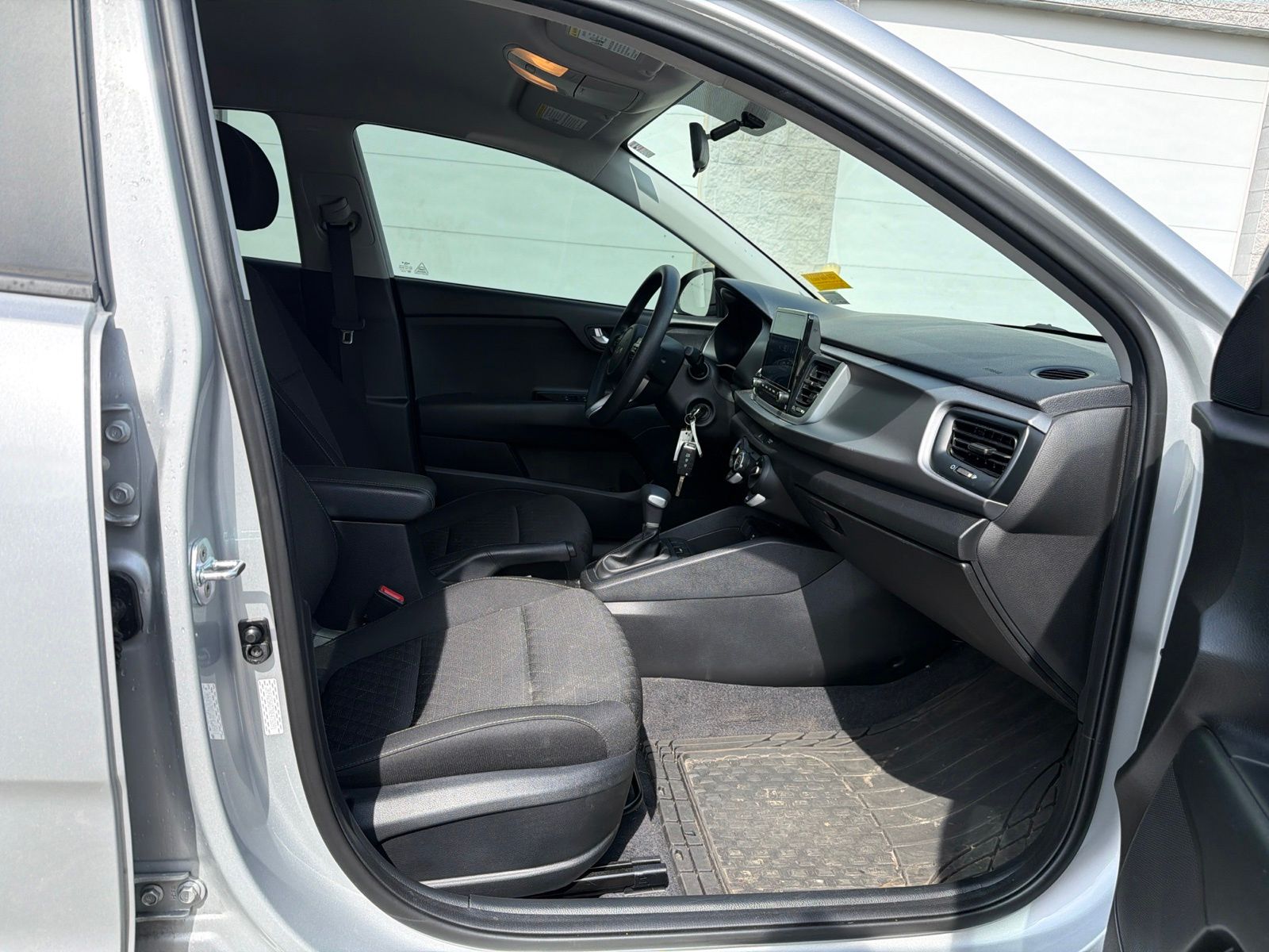 Used 2022 Silky Silver Kia S image 26
