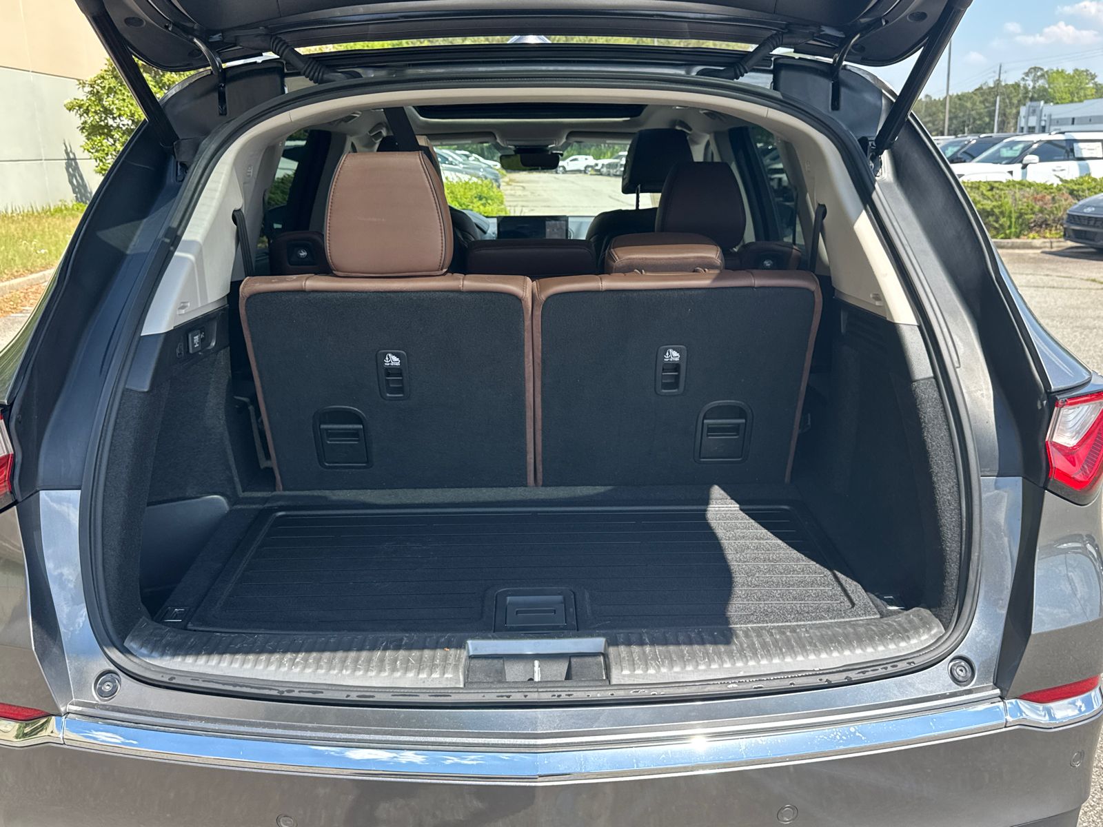 Used 2023 Gray Acura Advance image 18