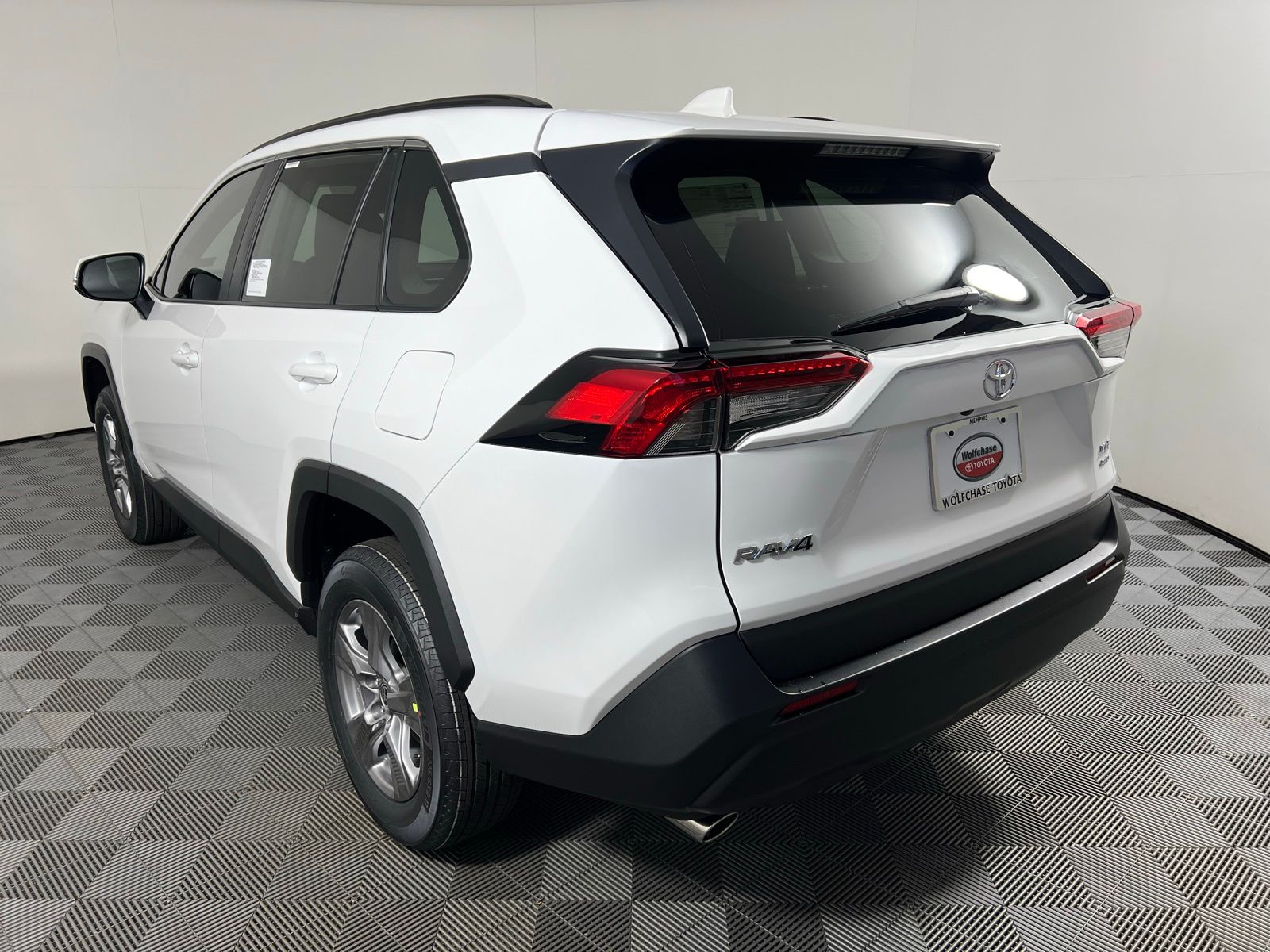 Thumbnail: 2025 Toyota RAV4 - 7