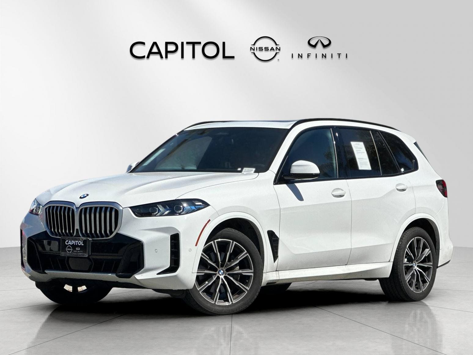 Alpine White 2026 BMW X5 SUV / Crossover Rear-Wheel Drive 8-Speed Automatic