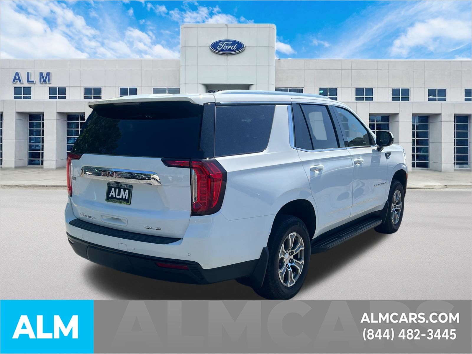 Used 2024 White GMC SLE image 5