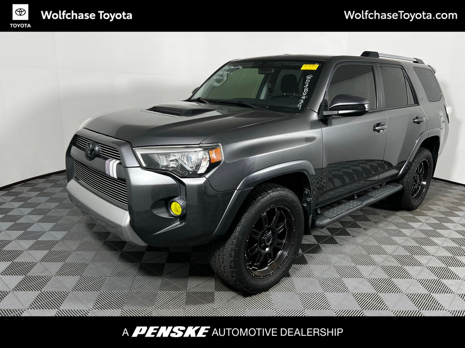 Thumbnail: 2016 Toyota 4Runner - 1