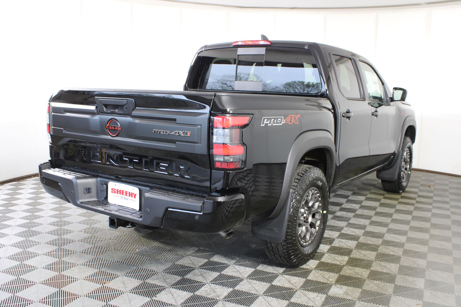 View vehicle photo 6