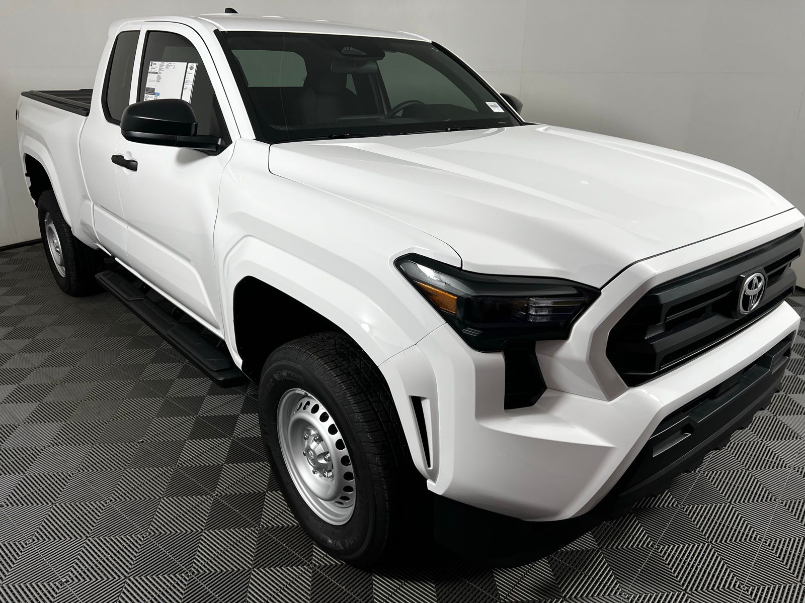 2025 Toyota Tacoma SR 5