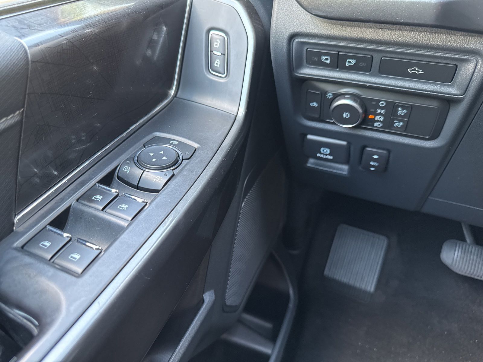 Certified Used 2022 Carbonized Gray Metallic Ford XLT image 23