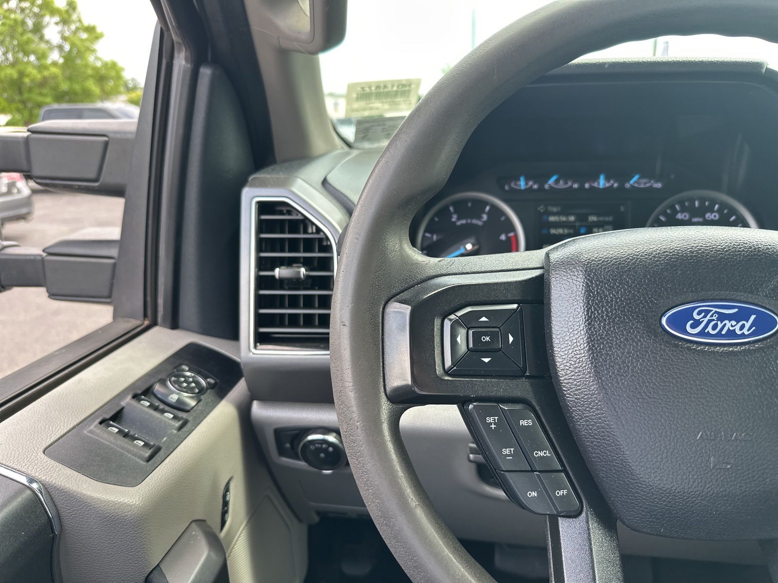 Certified Used 2020 Iconic Silver Metallic Ford XLT image 19
