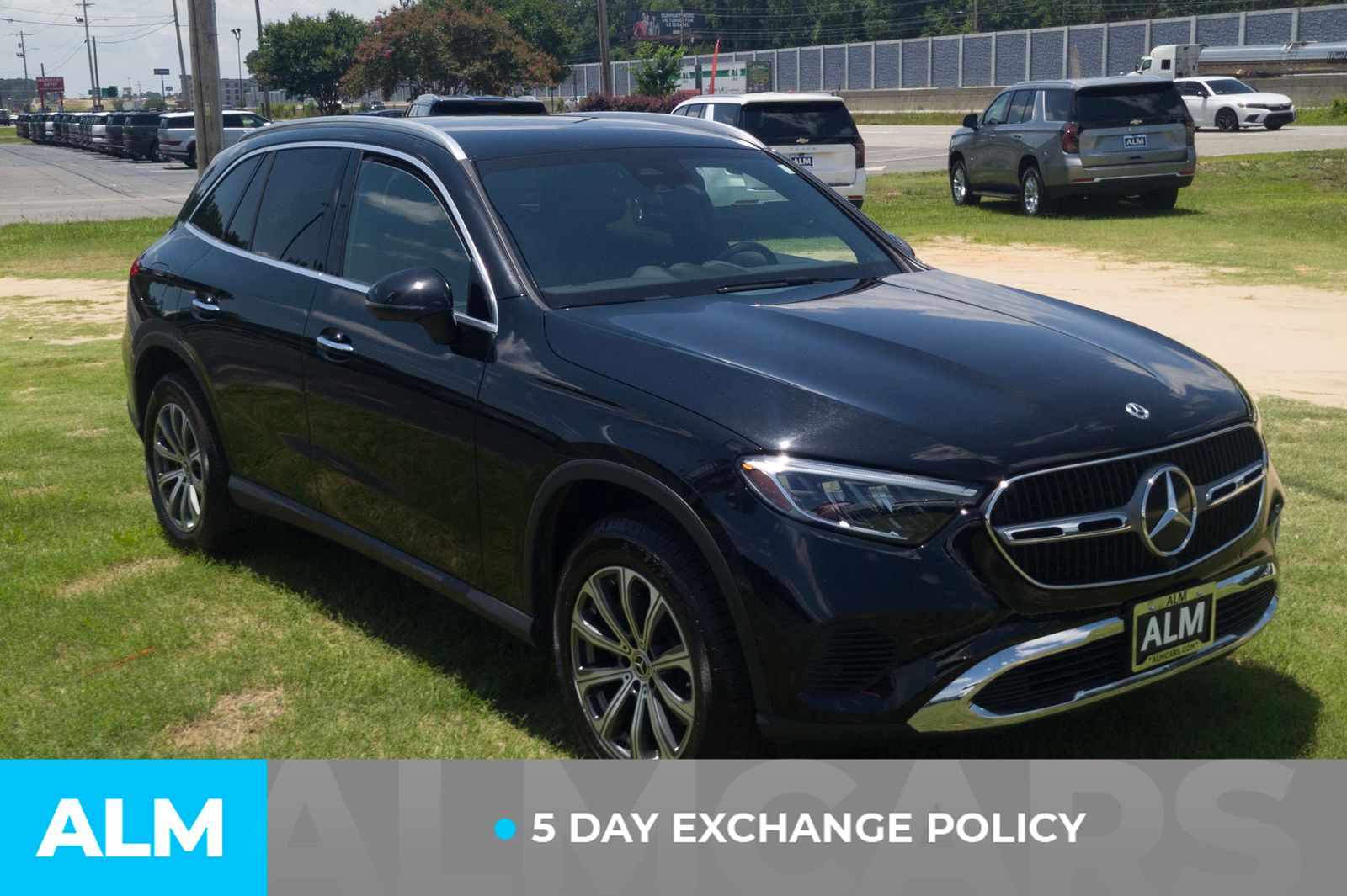 Used 2024 Black Mercedes-Benz GLC 300 image 4