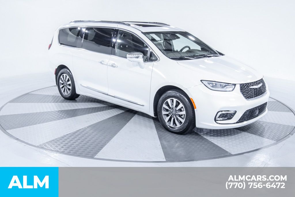 2021 Chrysler Pacifica Hybrid Limited 13