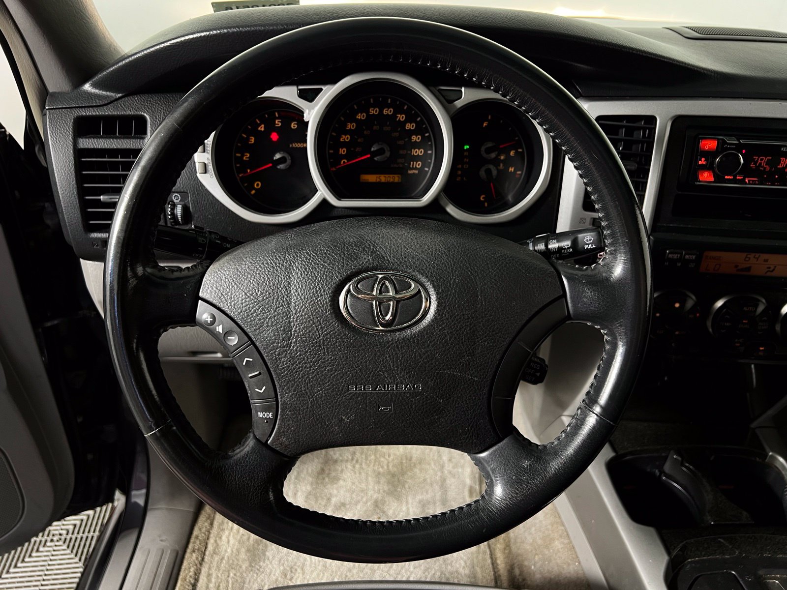 Thumbnail: 2003 Toyota 4Runner - 11