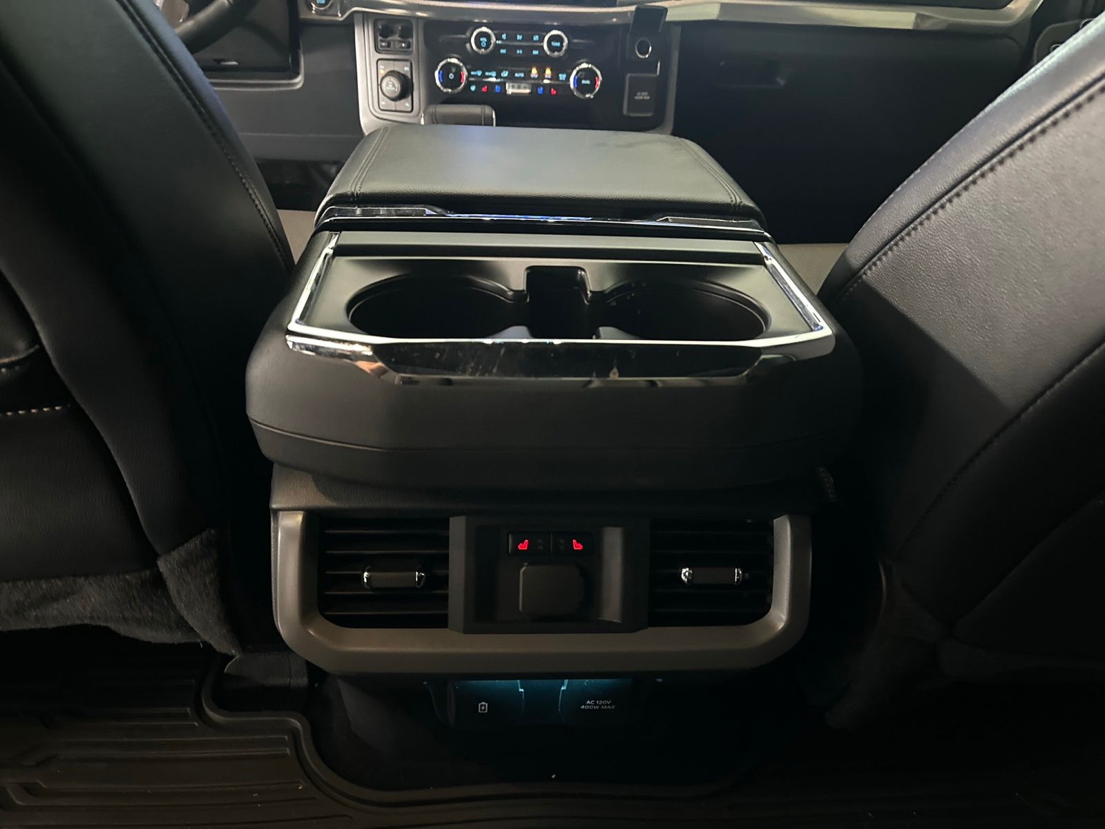Used 2024 Star White Ford Lariat image 18